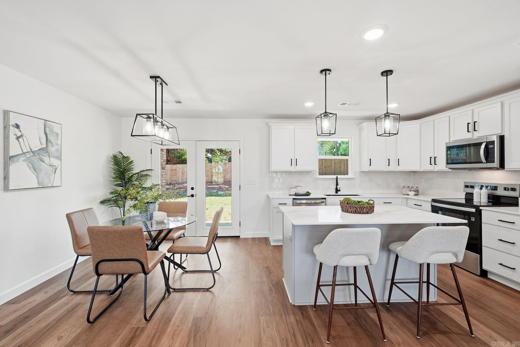 118 Riverstone Loop