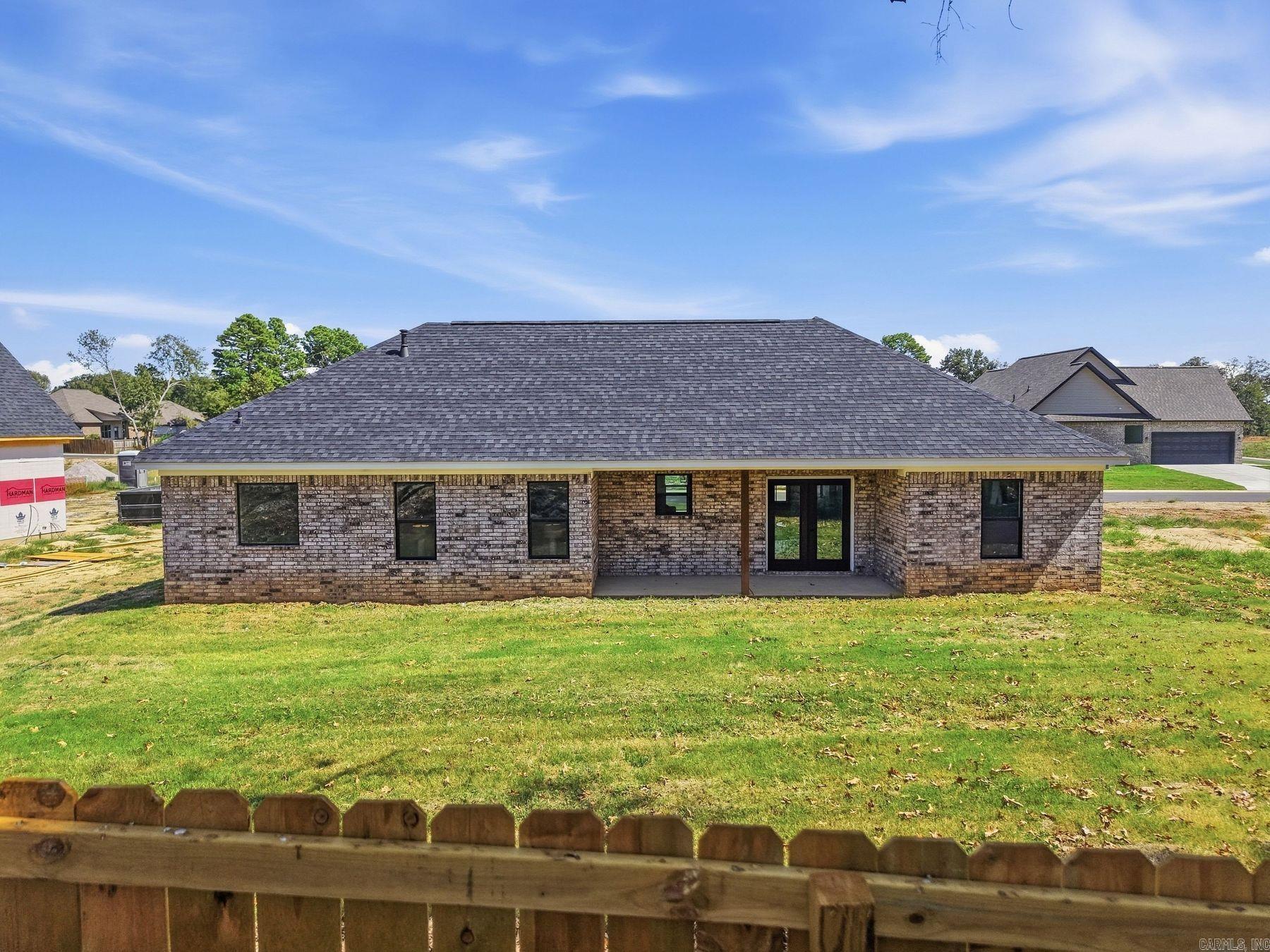 118 Riverstone Loop