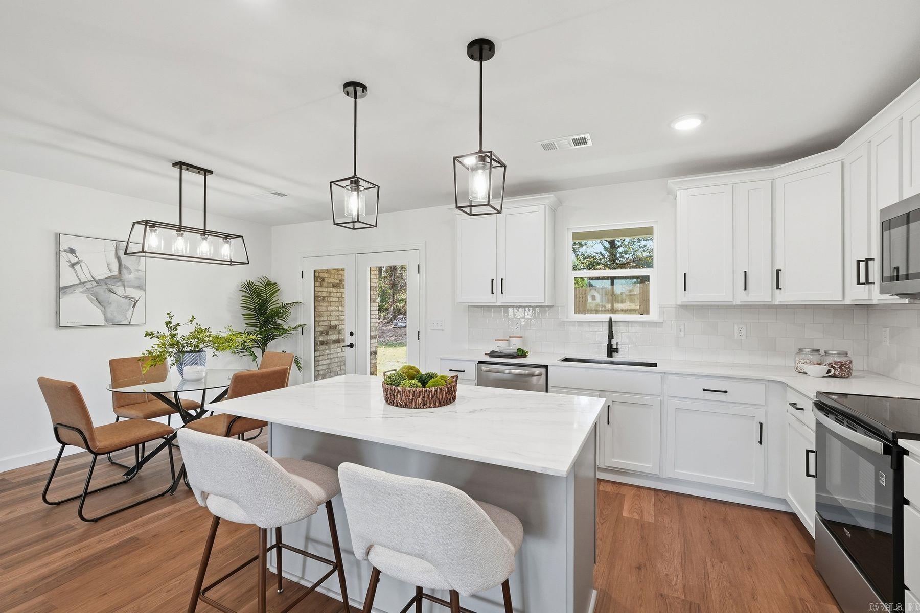 118 Riverstone Loop