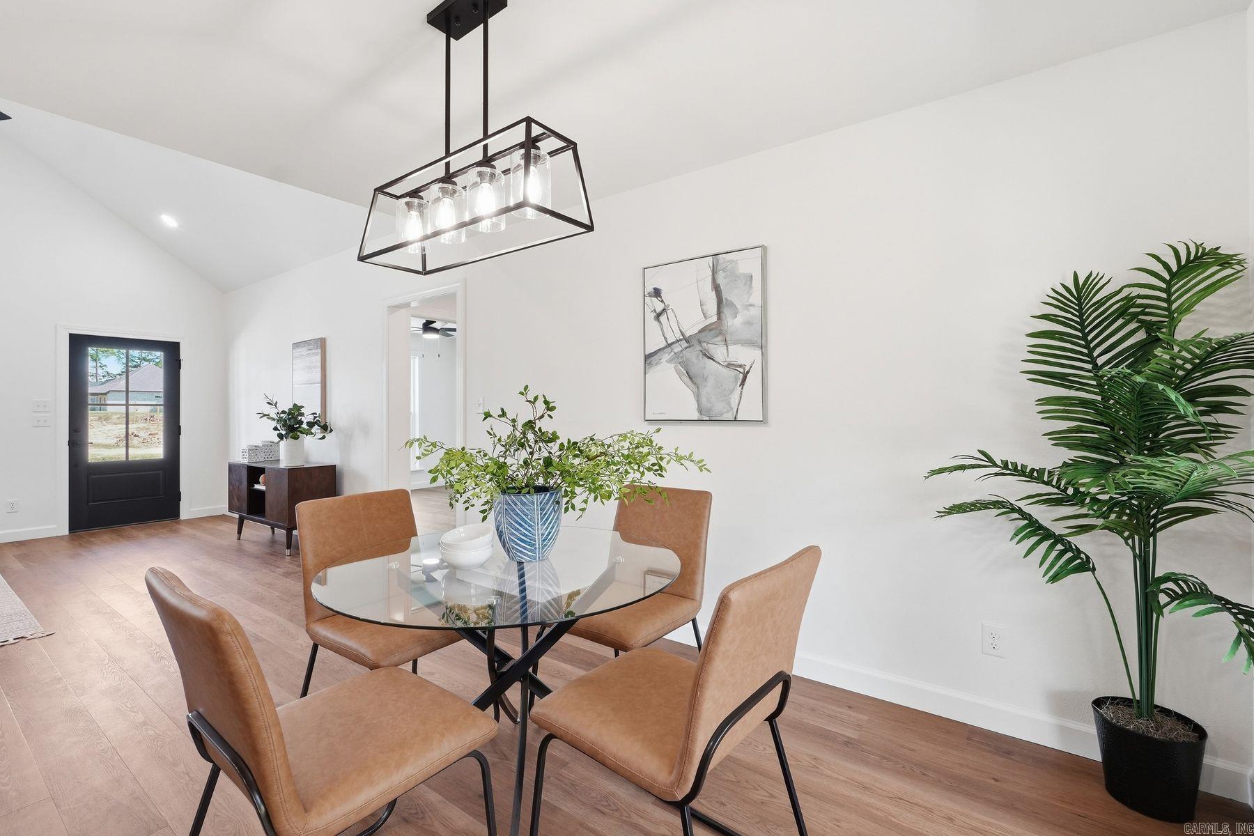 118 Riverstone Loop