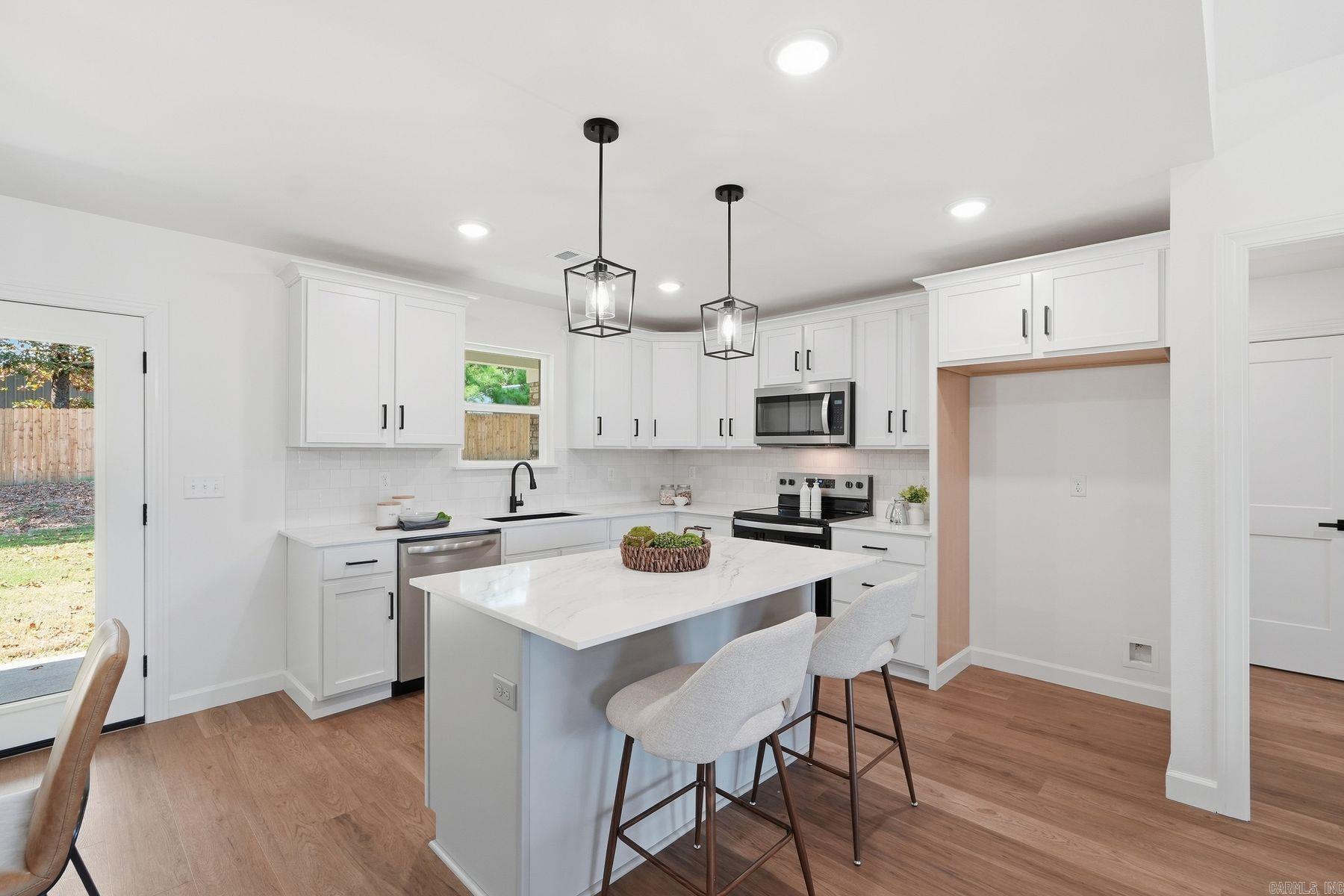 118 Riverstone Loop