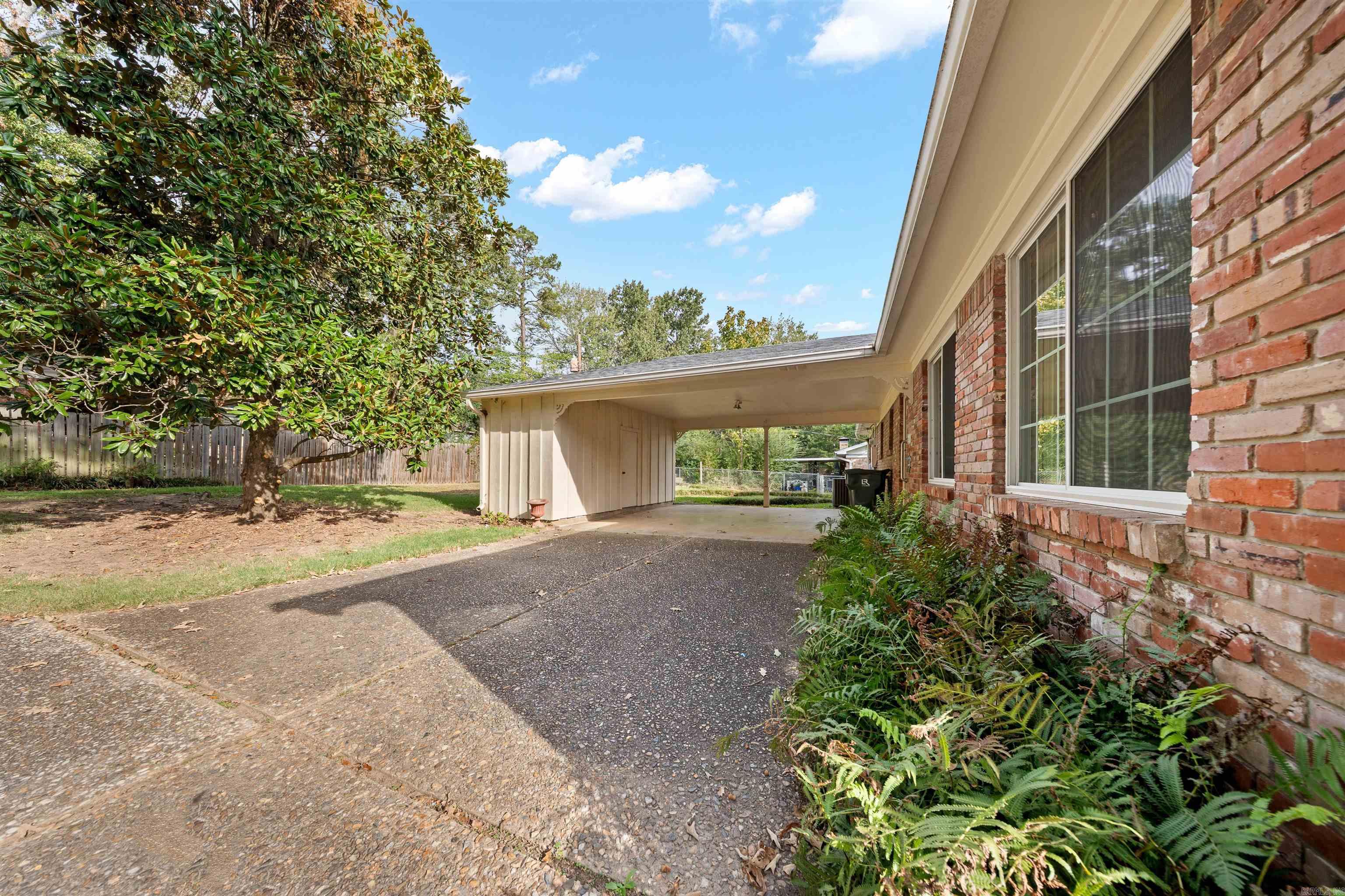 2013 Clapboard Hill Rd