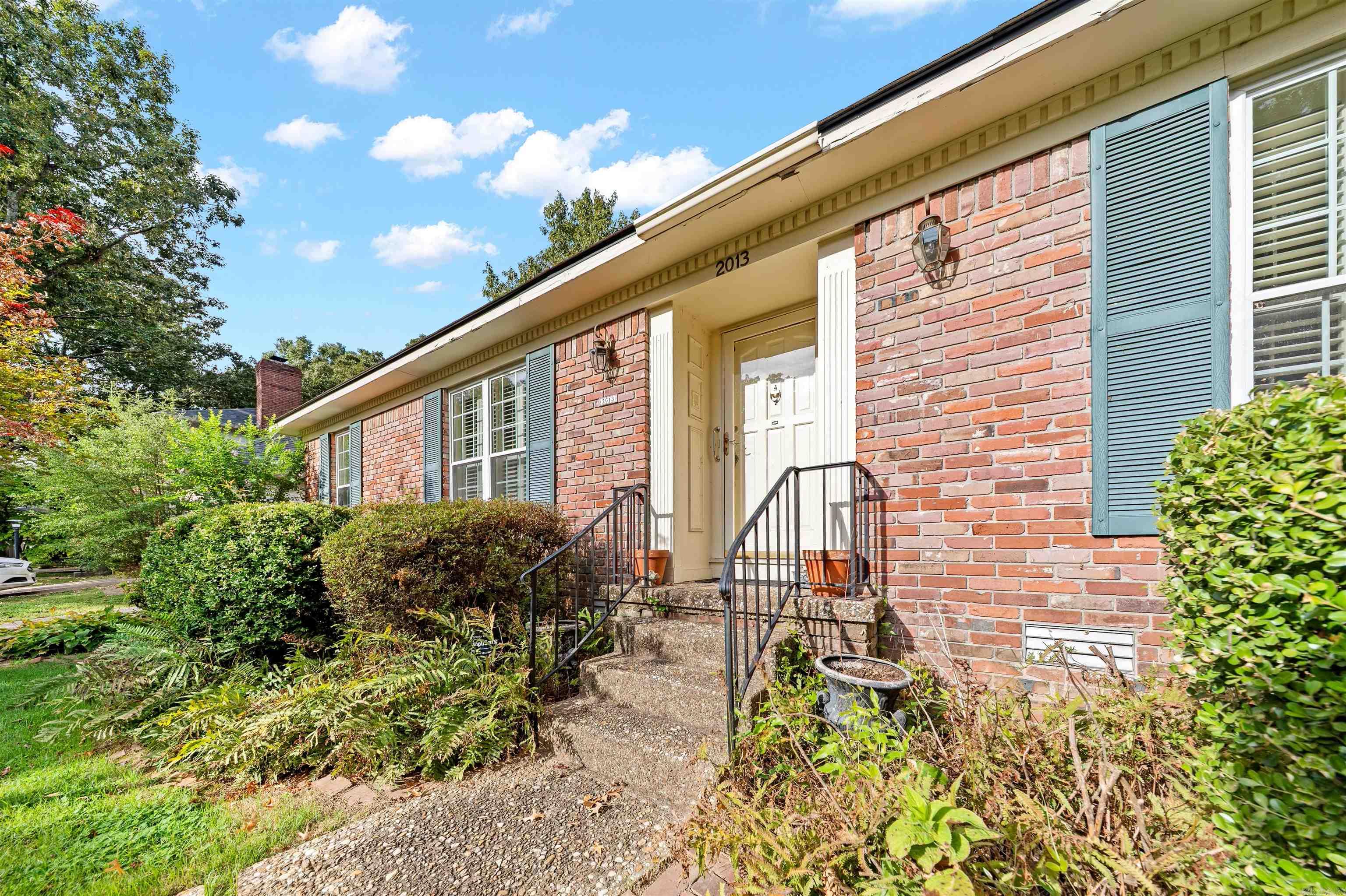2013 Clapboard Hill Rd