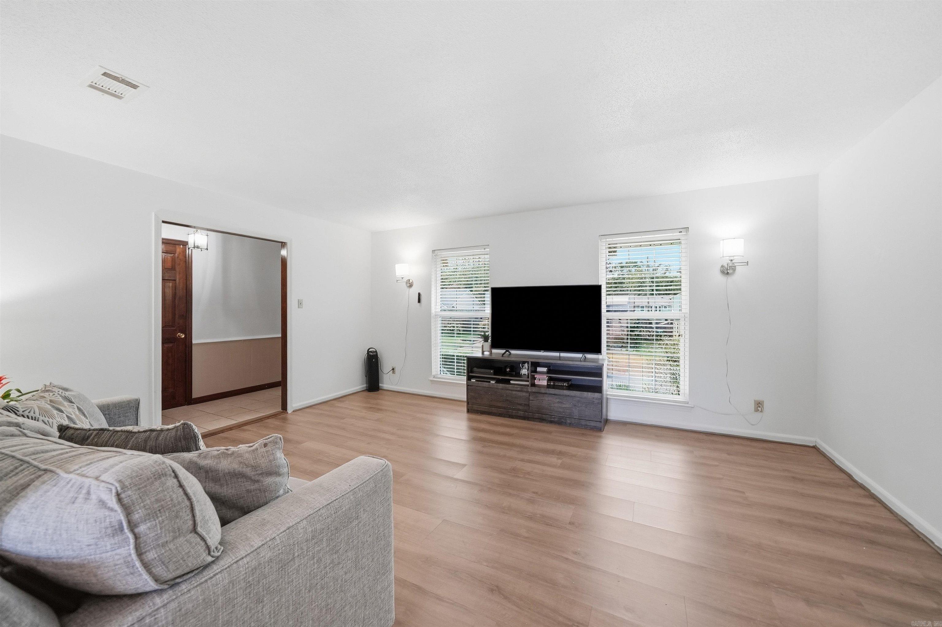 1121 Briar Creek Road