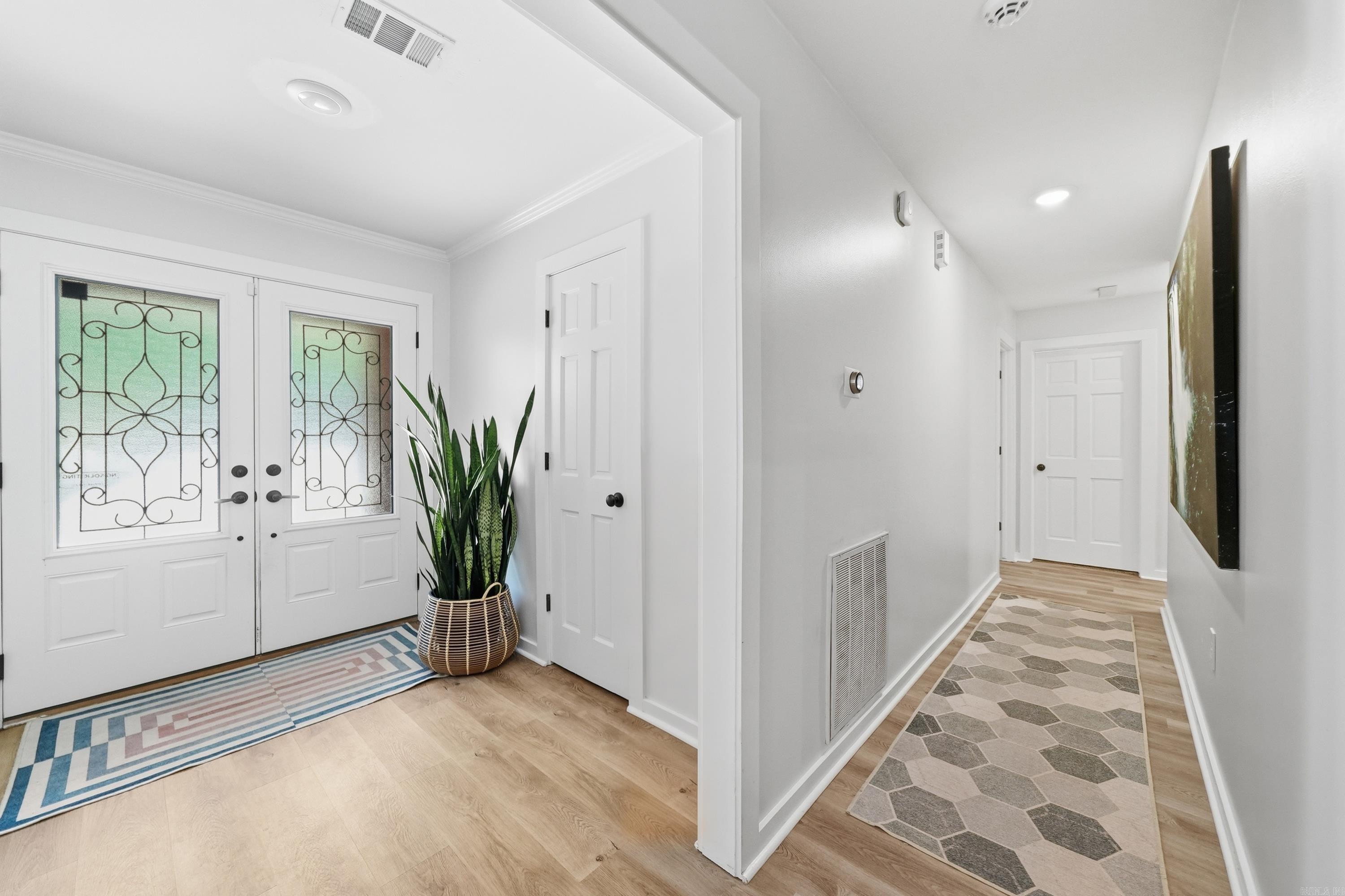 7 WOODBRIDGE Drive