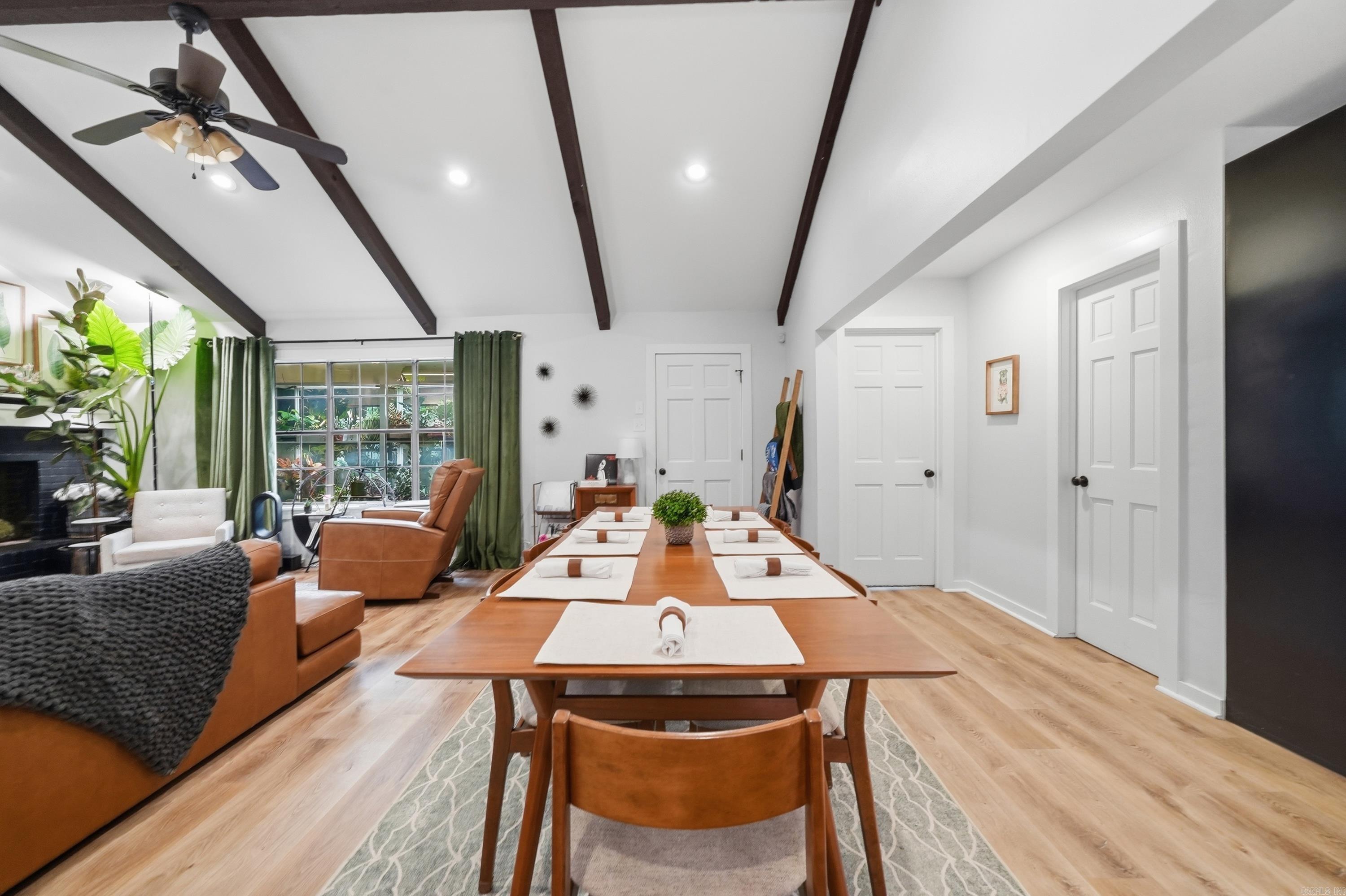 7 WOODBRIDGE Drive