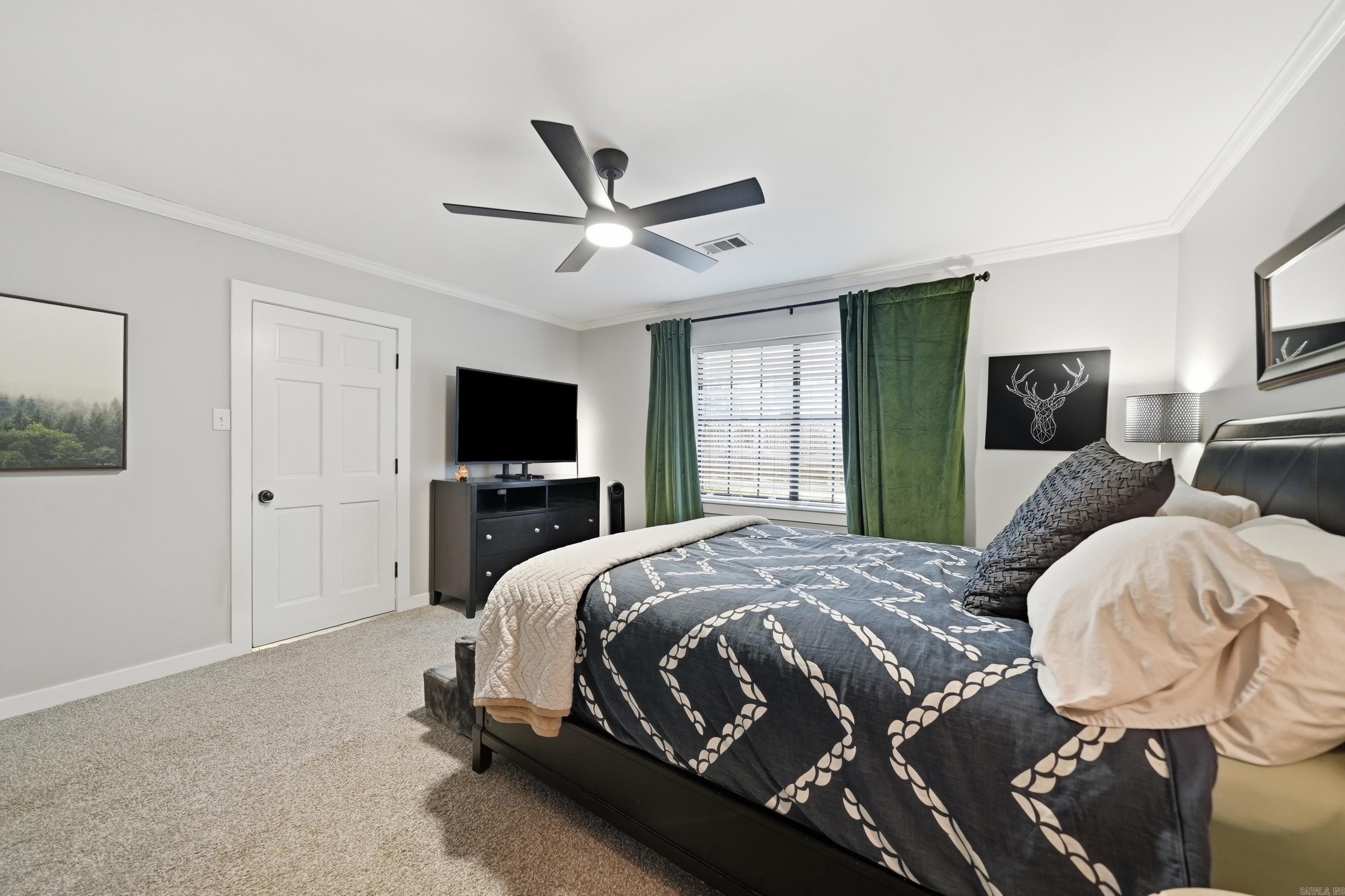 7 WOODBRIDGE Drive