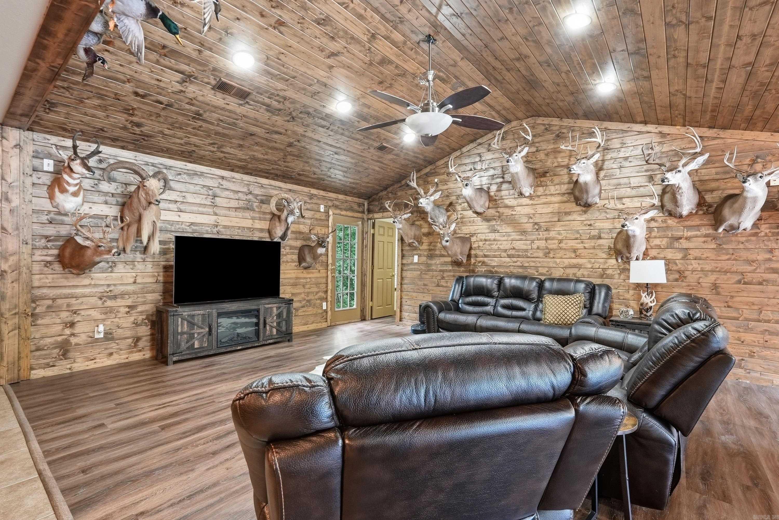 4051 Bauxite Cutoff Rd