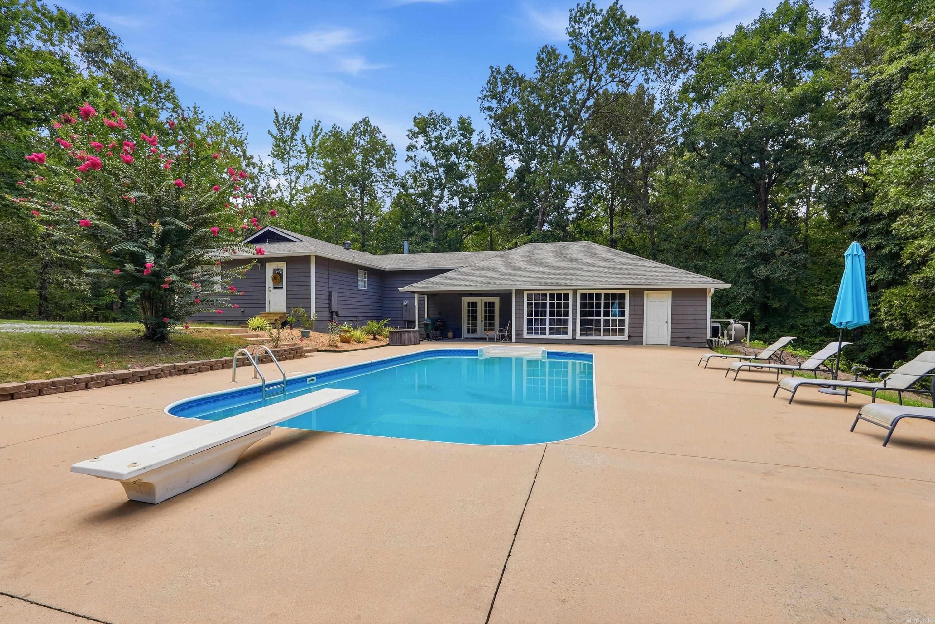 4051 Bauxite Cutoff Rd
