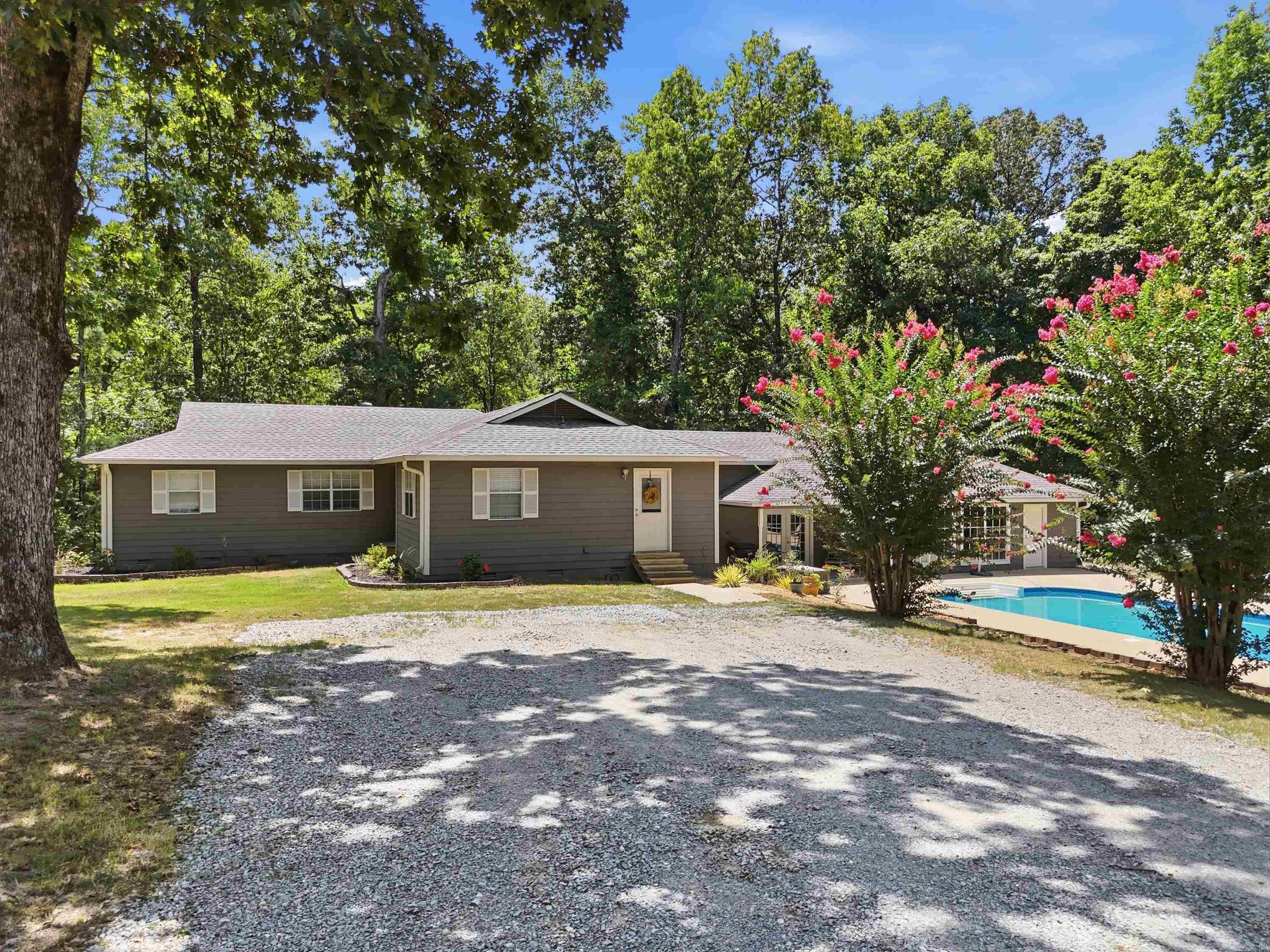 4051 Bauxite Cutoff Rd