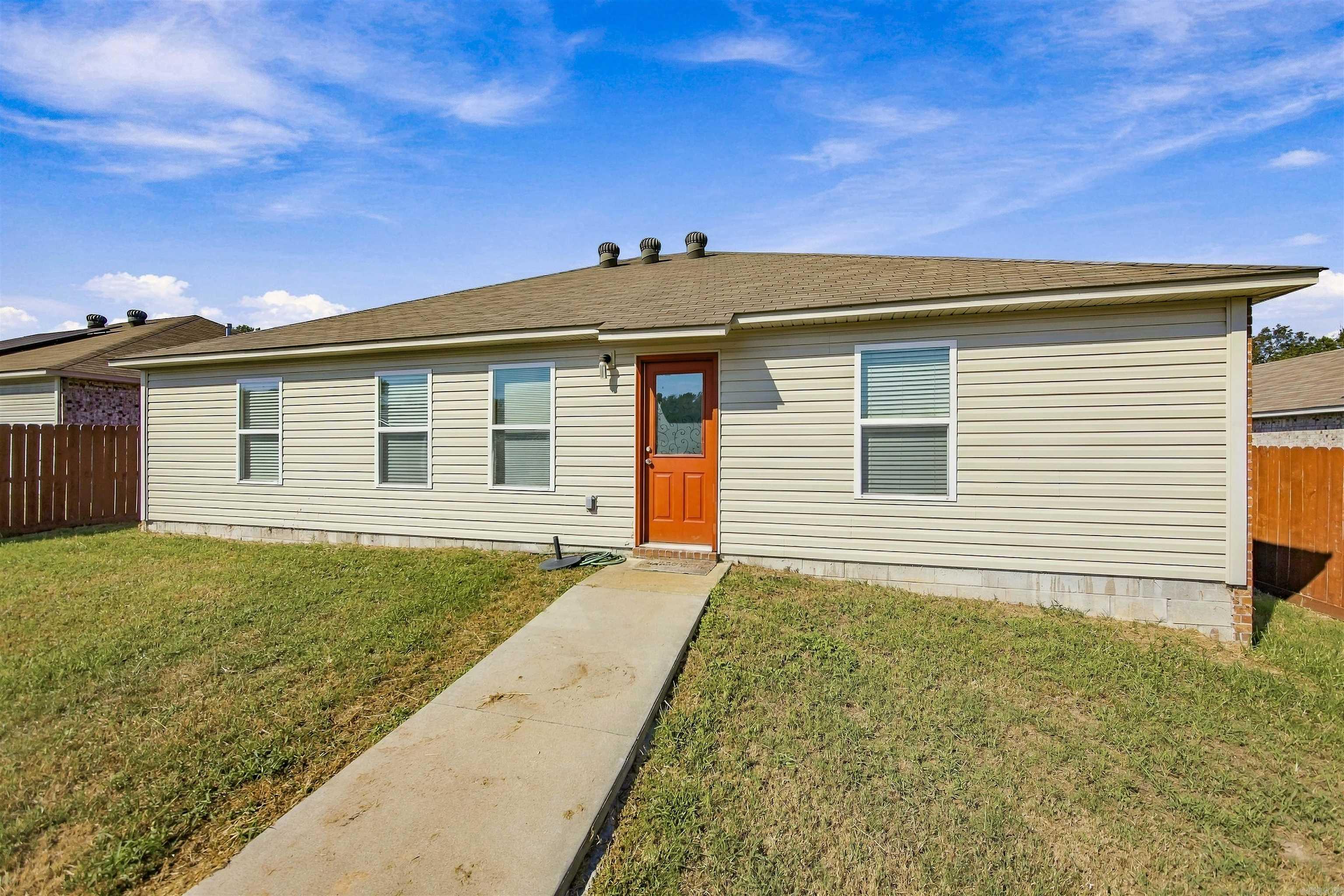 6096 Saddle Hill Drive