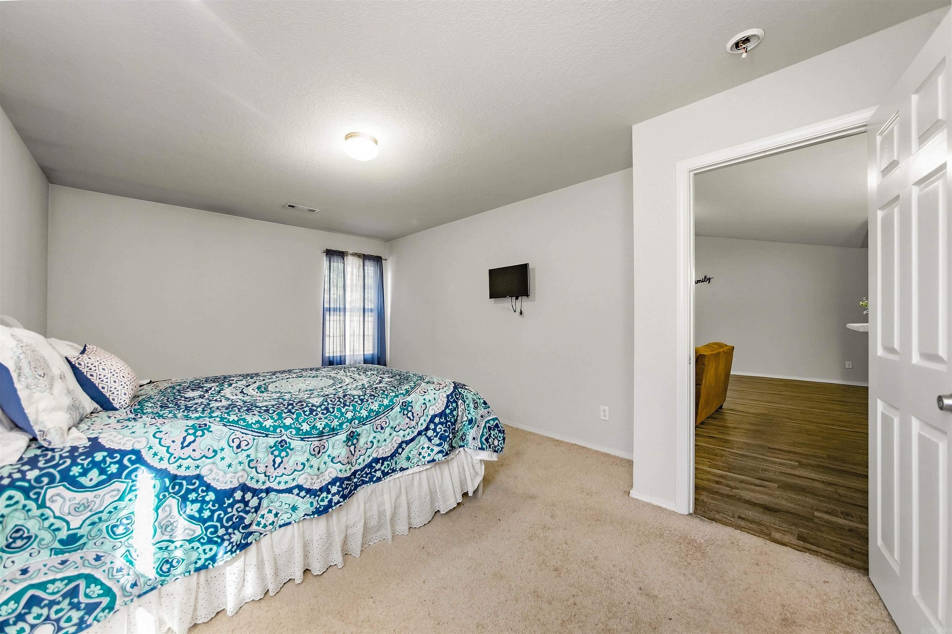 7130 Woodsgate Cove