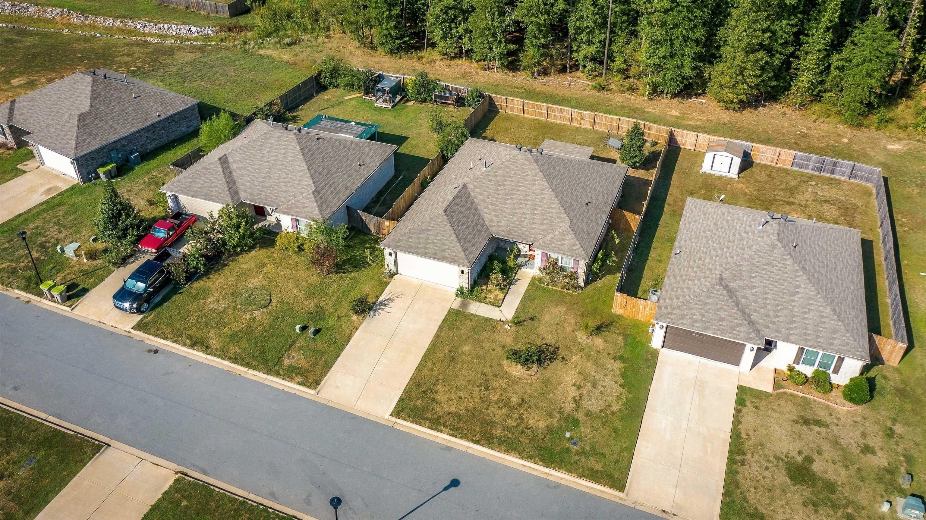 7130 Woodsgate Cove
