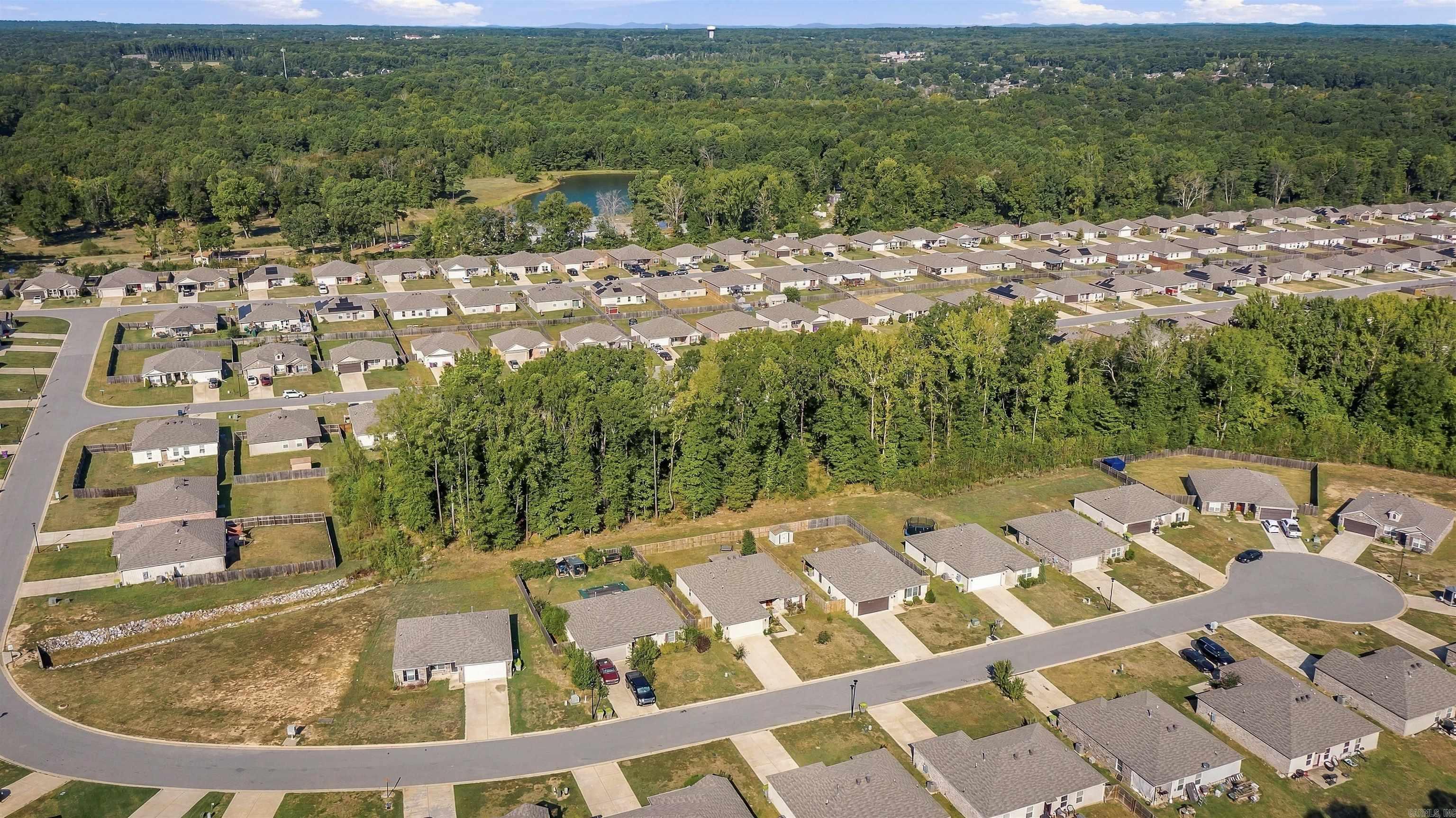 7130 Woodsgate Cove