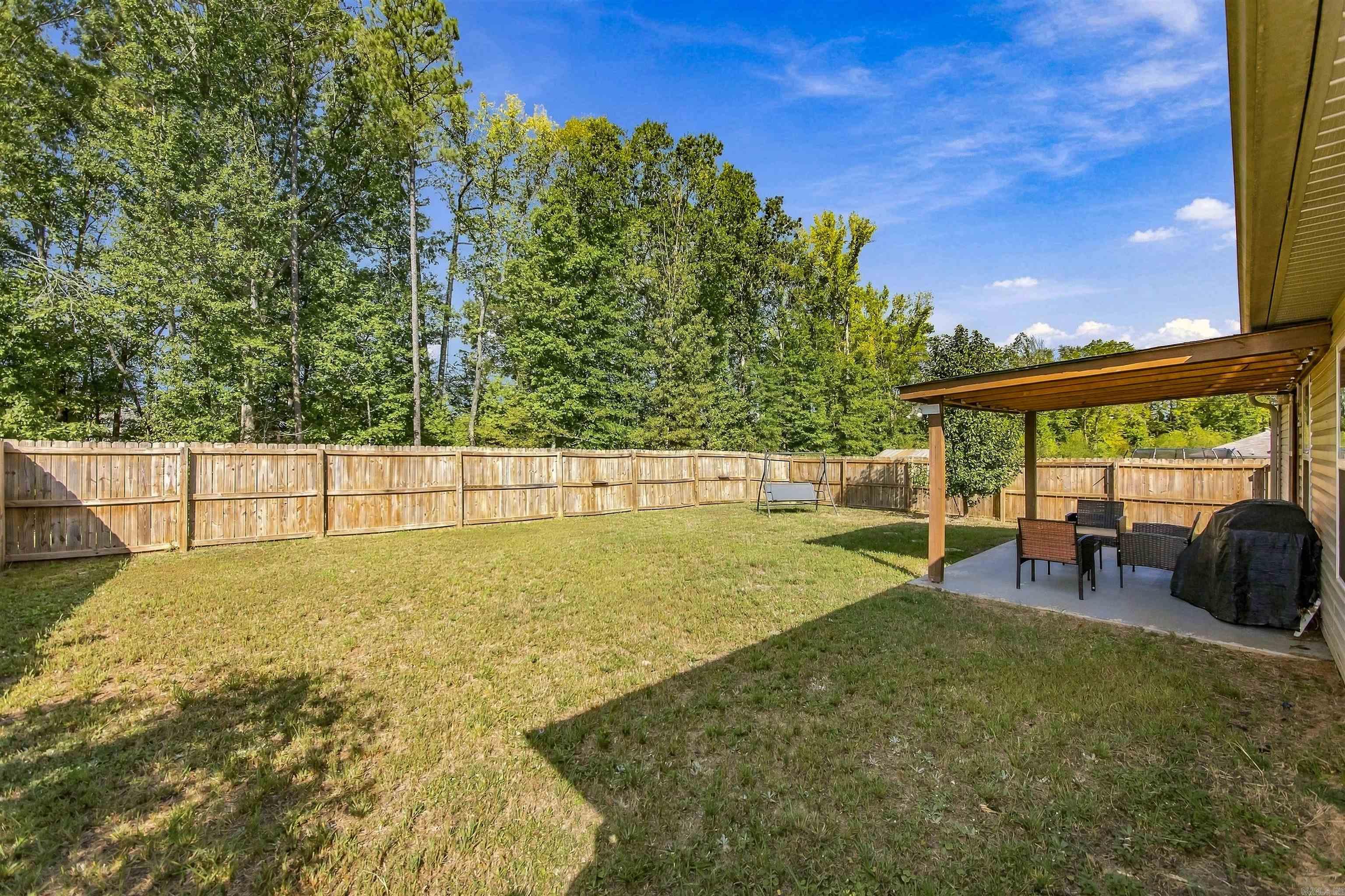 7130 Woodsgate Cove