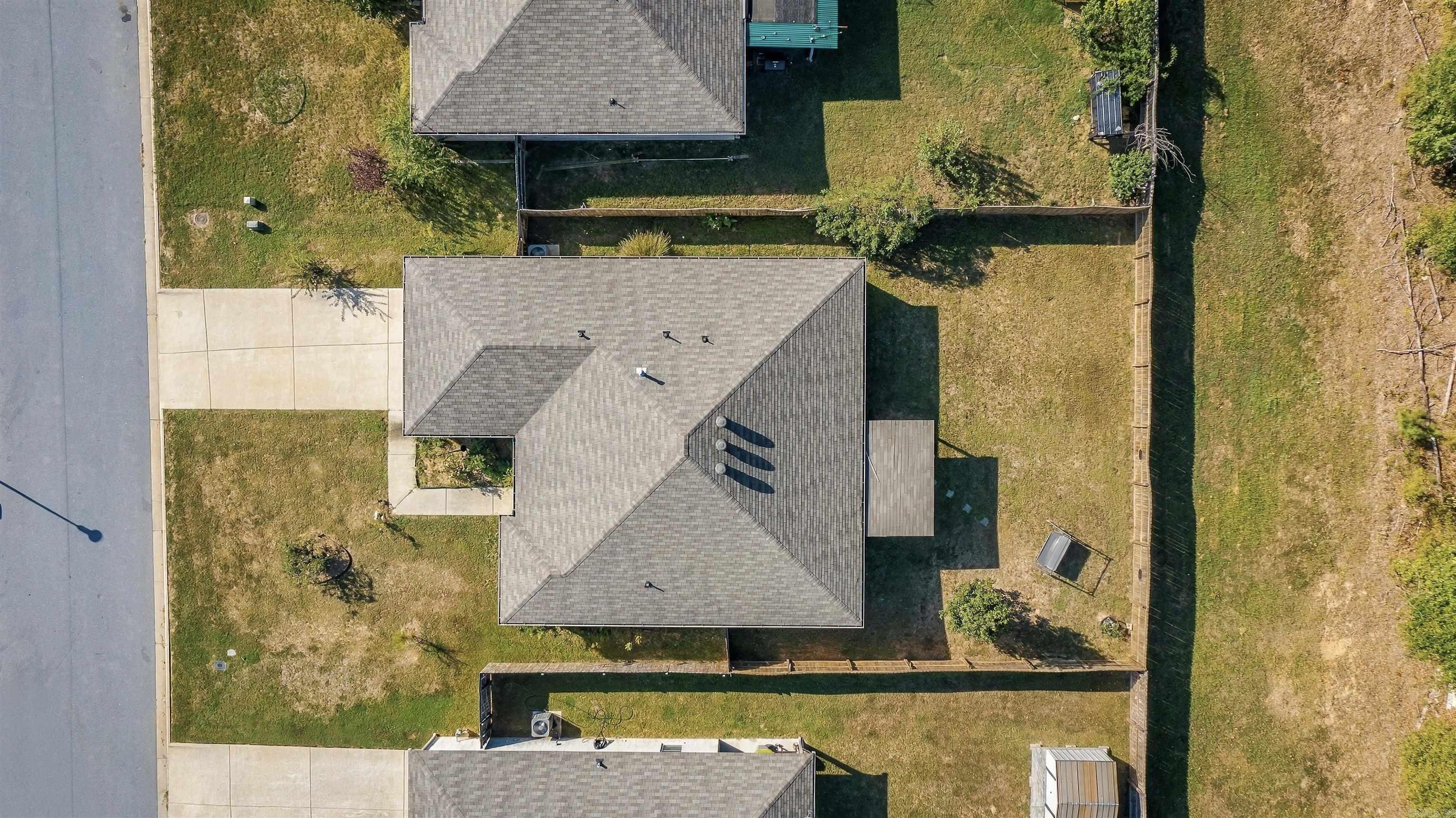 7130 Woodsgate Cove