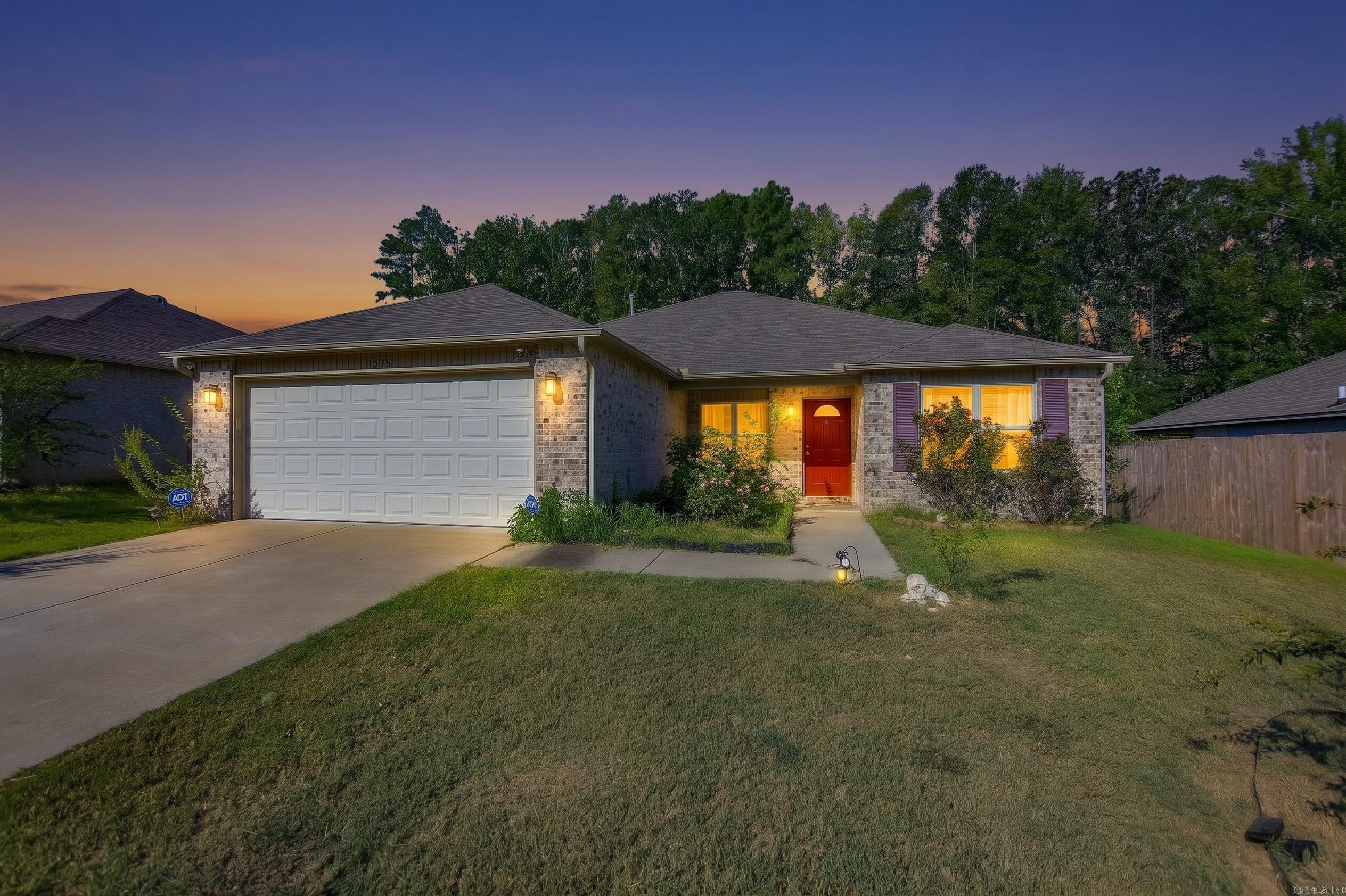 7130 Woodsgate Cove