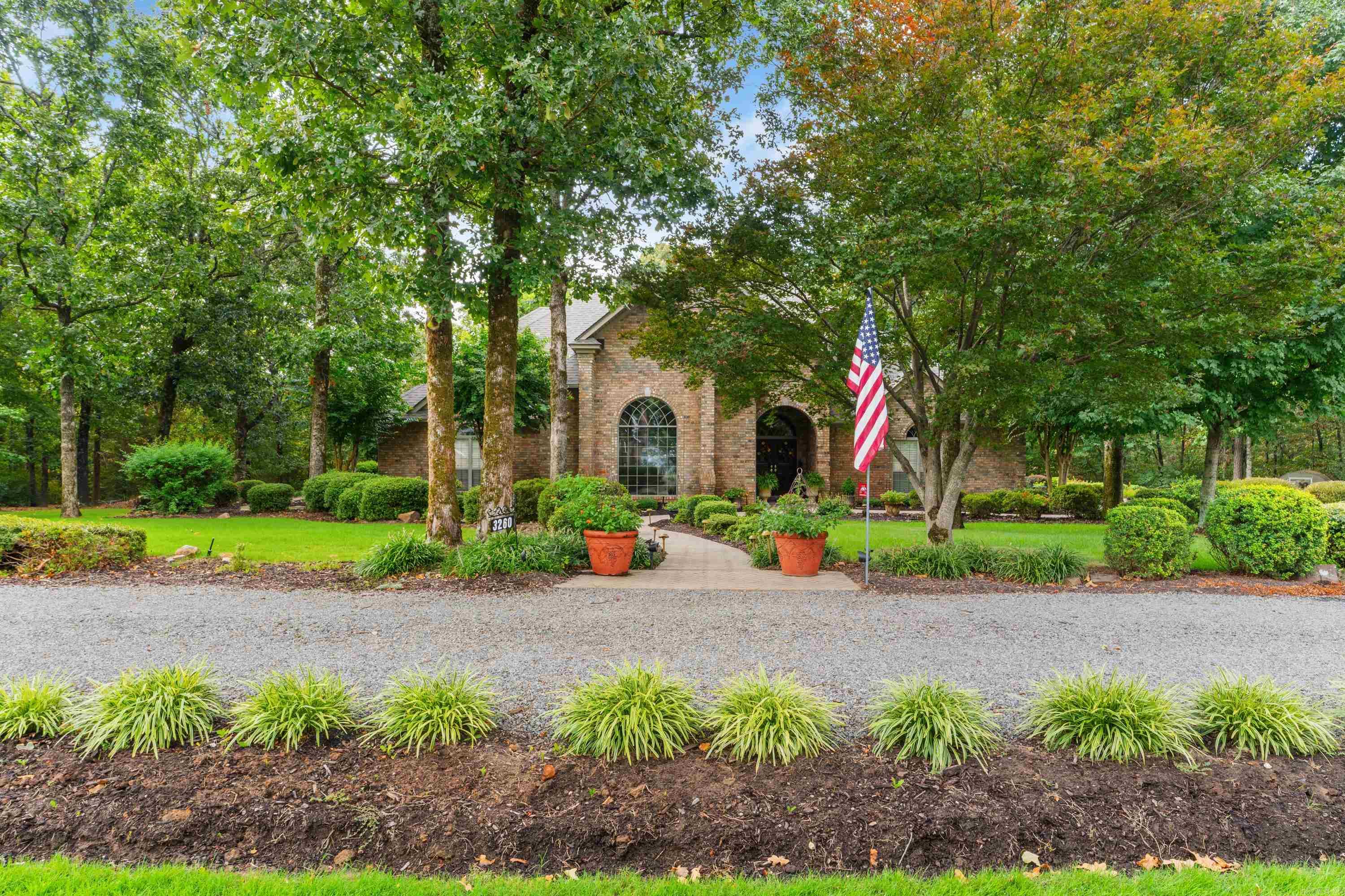 3260 Majestic Circle