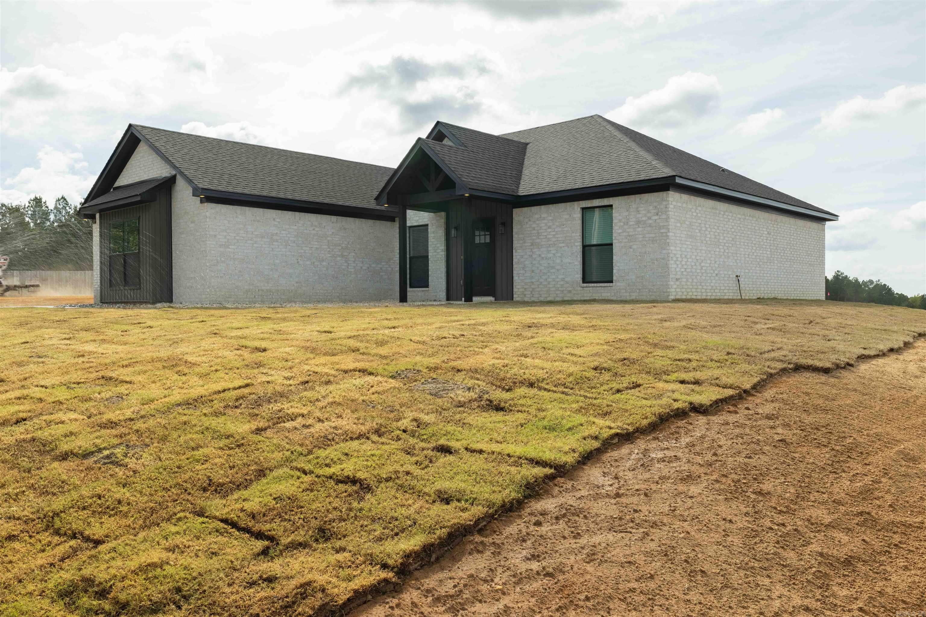 10723 W Miller Sardis Road