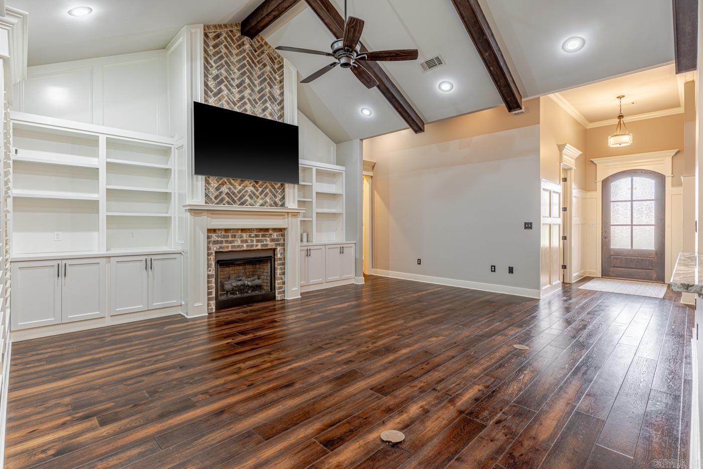 3519 Lake Pointe Dr