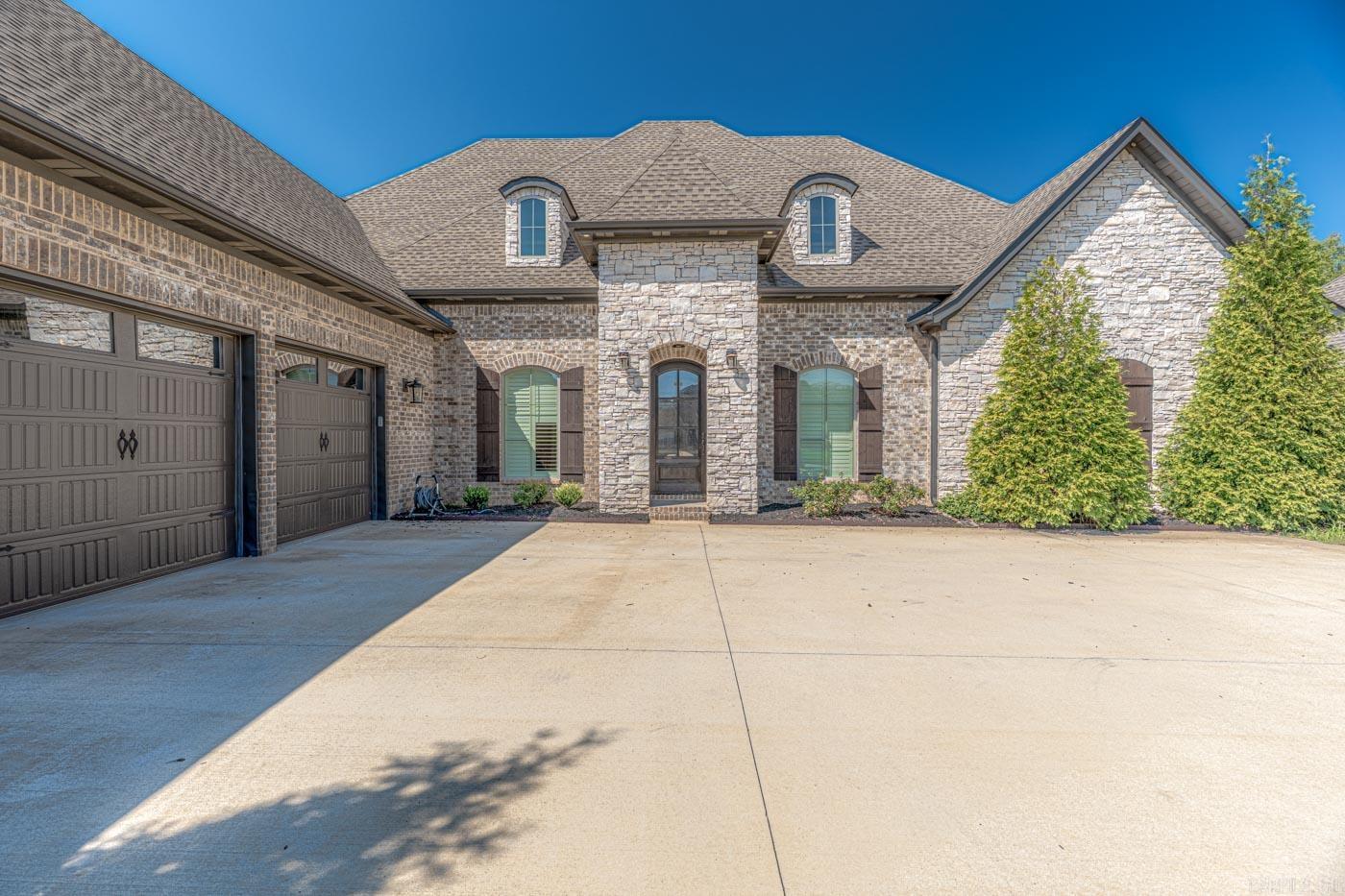 3519 Lake Pointe Dr