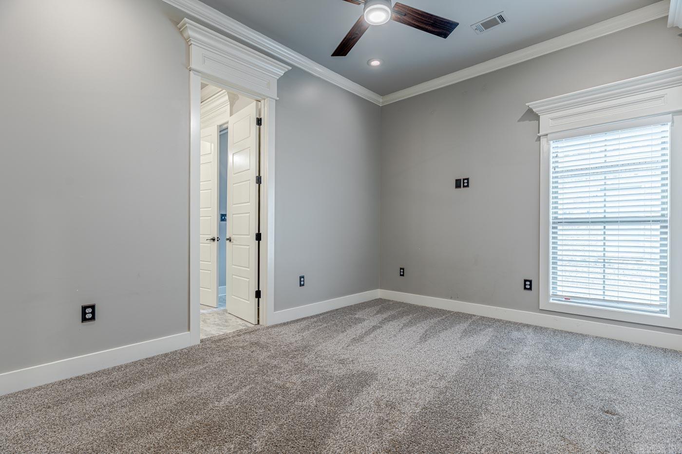 3519 Lake Pointe Dr