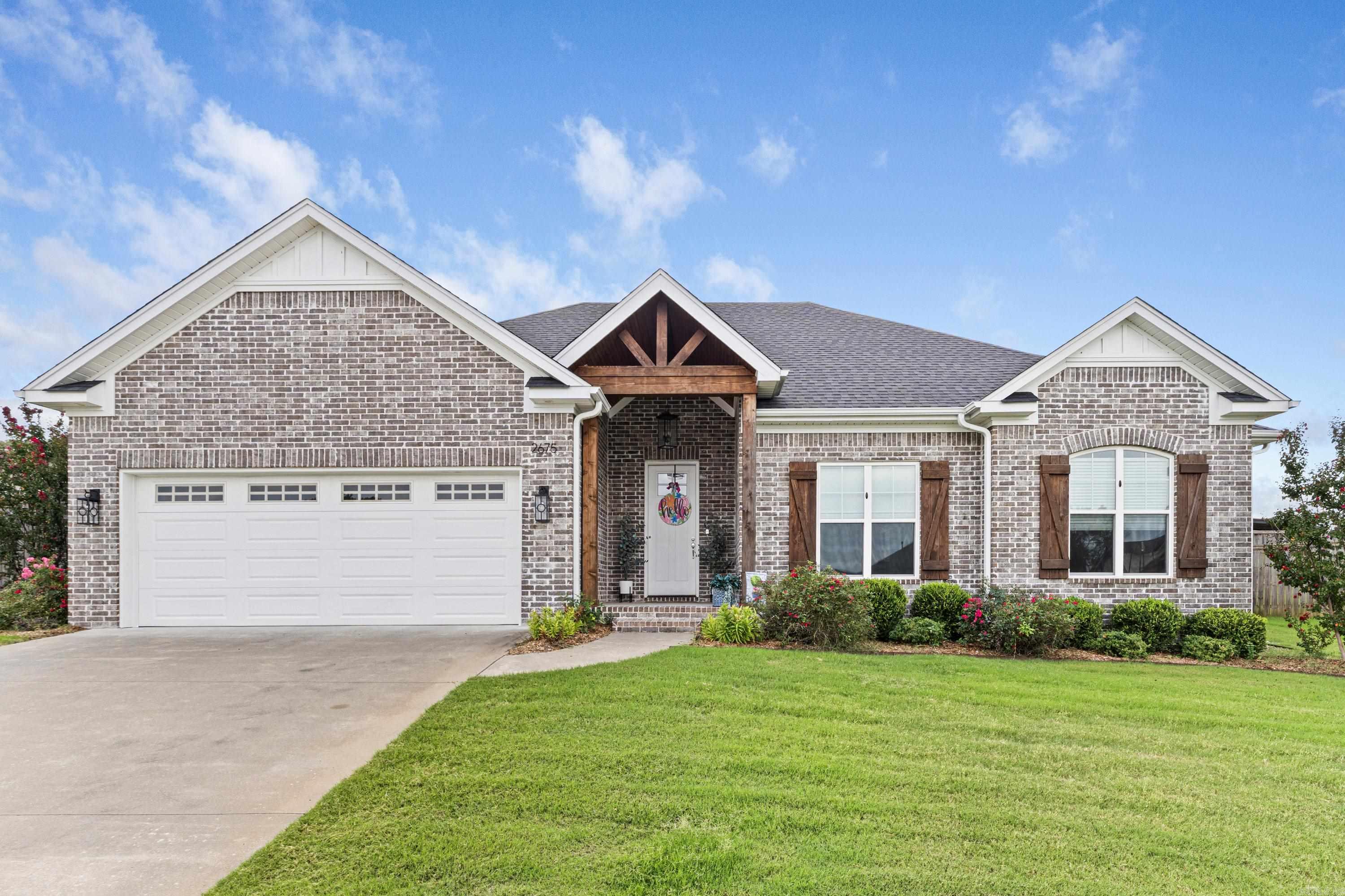 2675 Lilac Drive