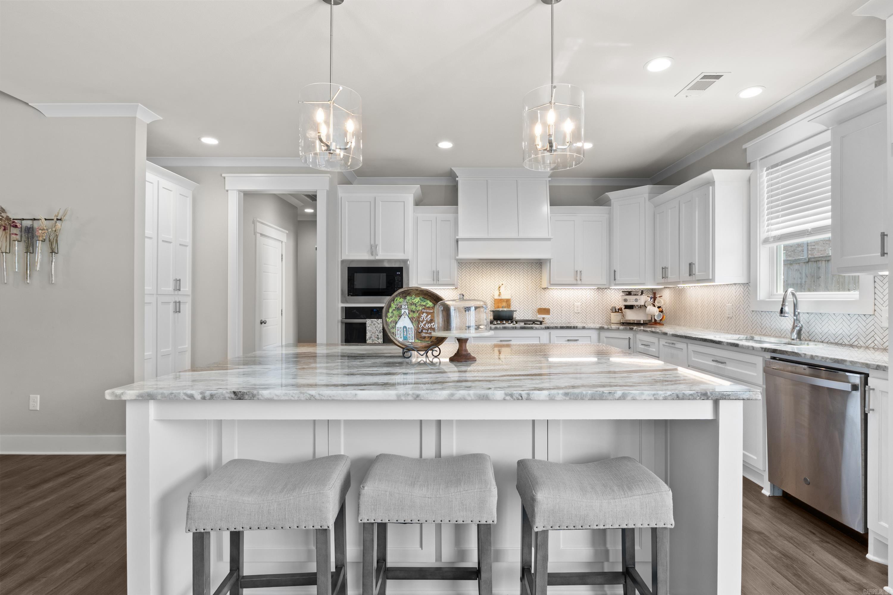 2675 Lilac Drive