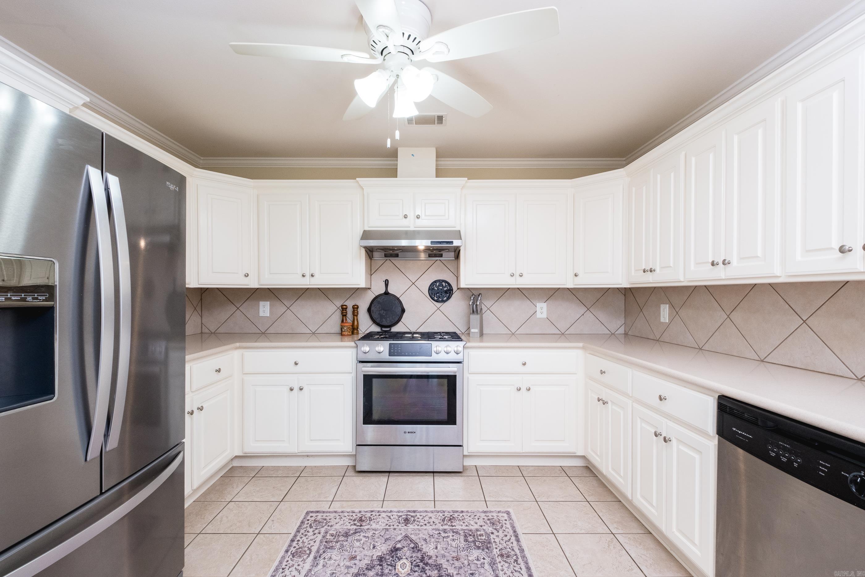 103 Bayonne Cove
