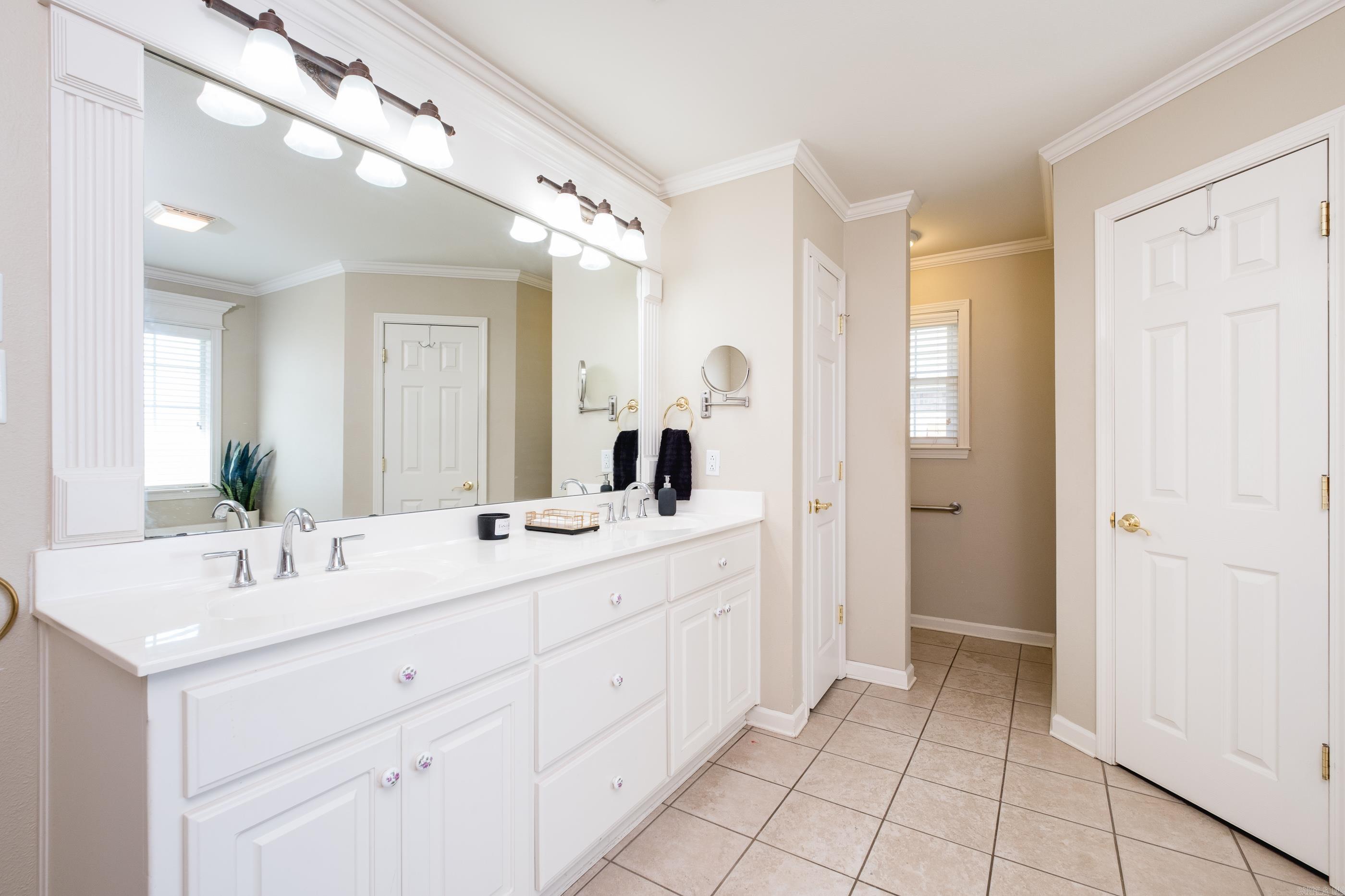 103 Bayonne Cove