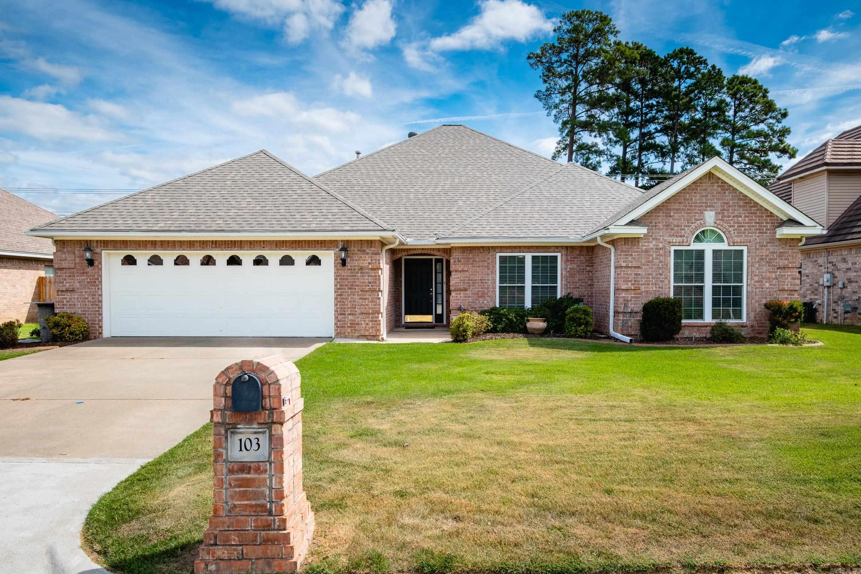 103 Bayonne Cove