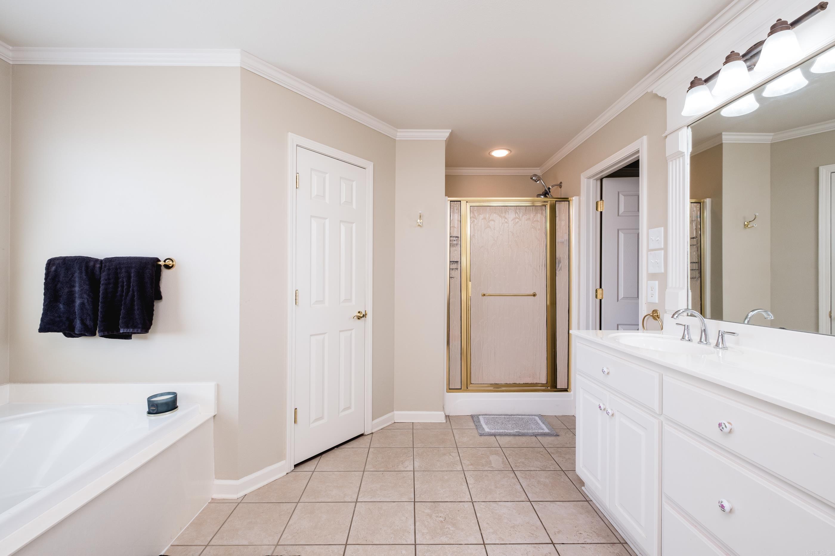 103 Bayonne Cove