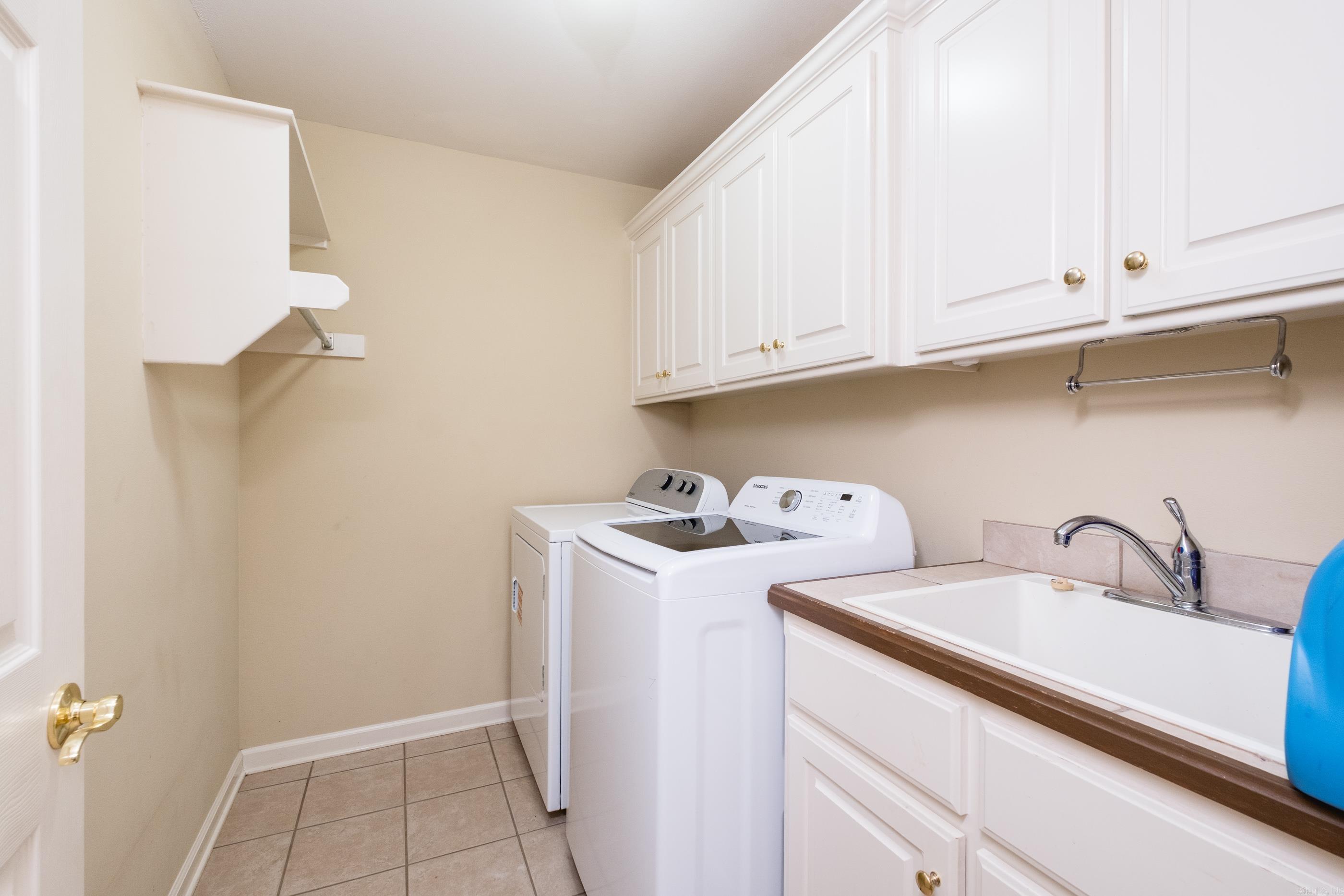 103 Bayonne Cove