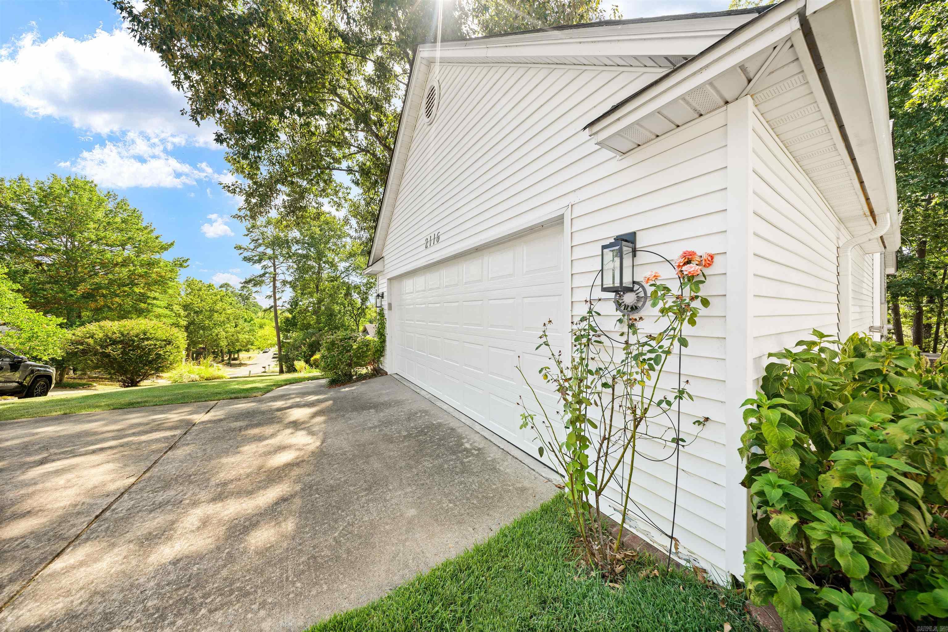 2116 Hickorynut Ct