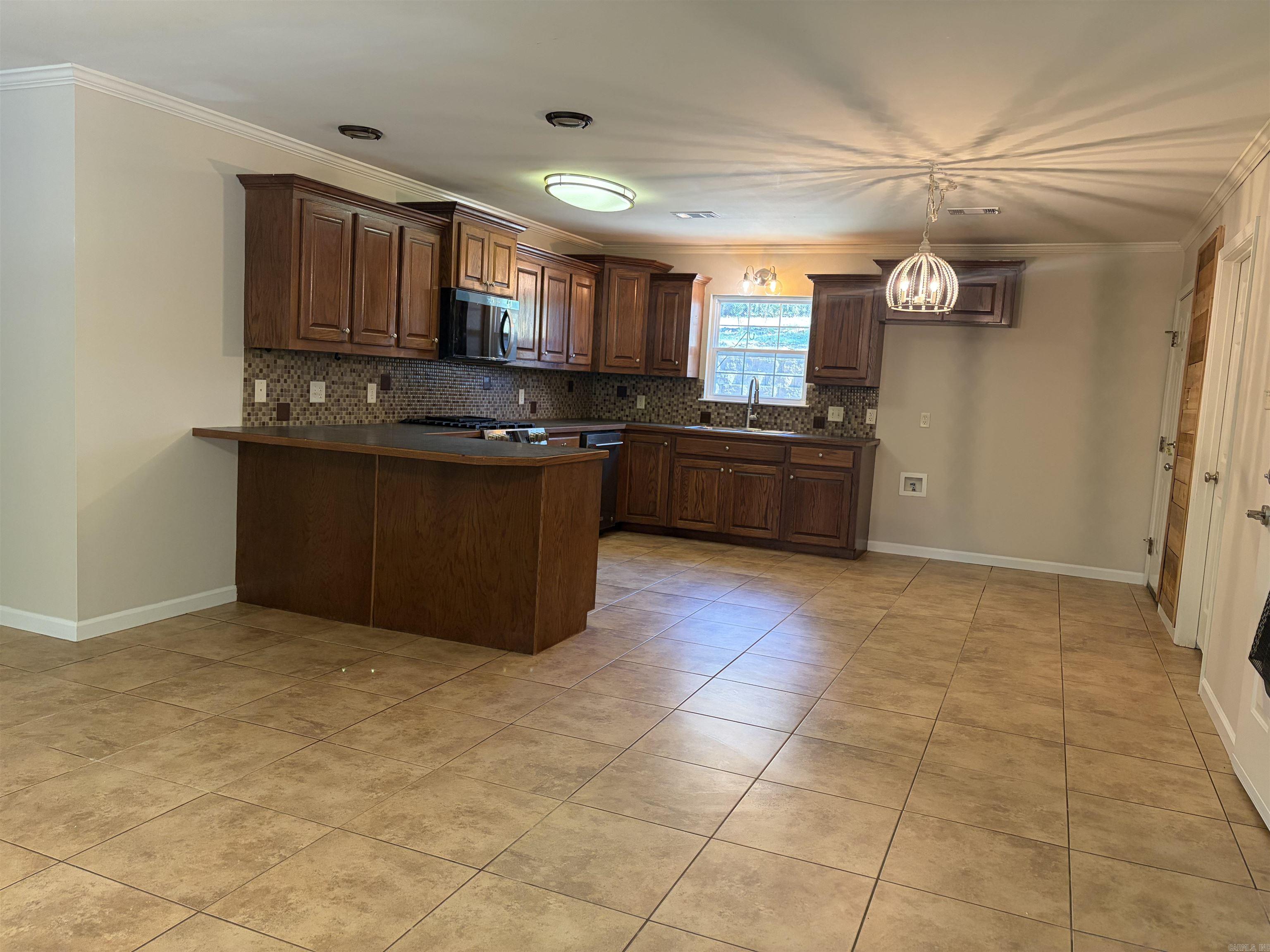 7026 Carter Lane