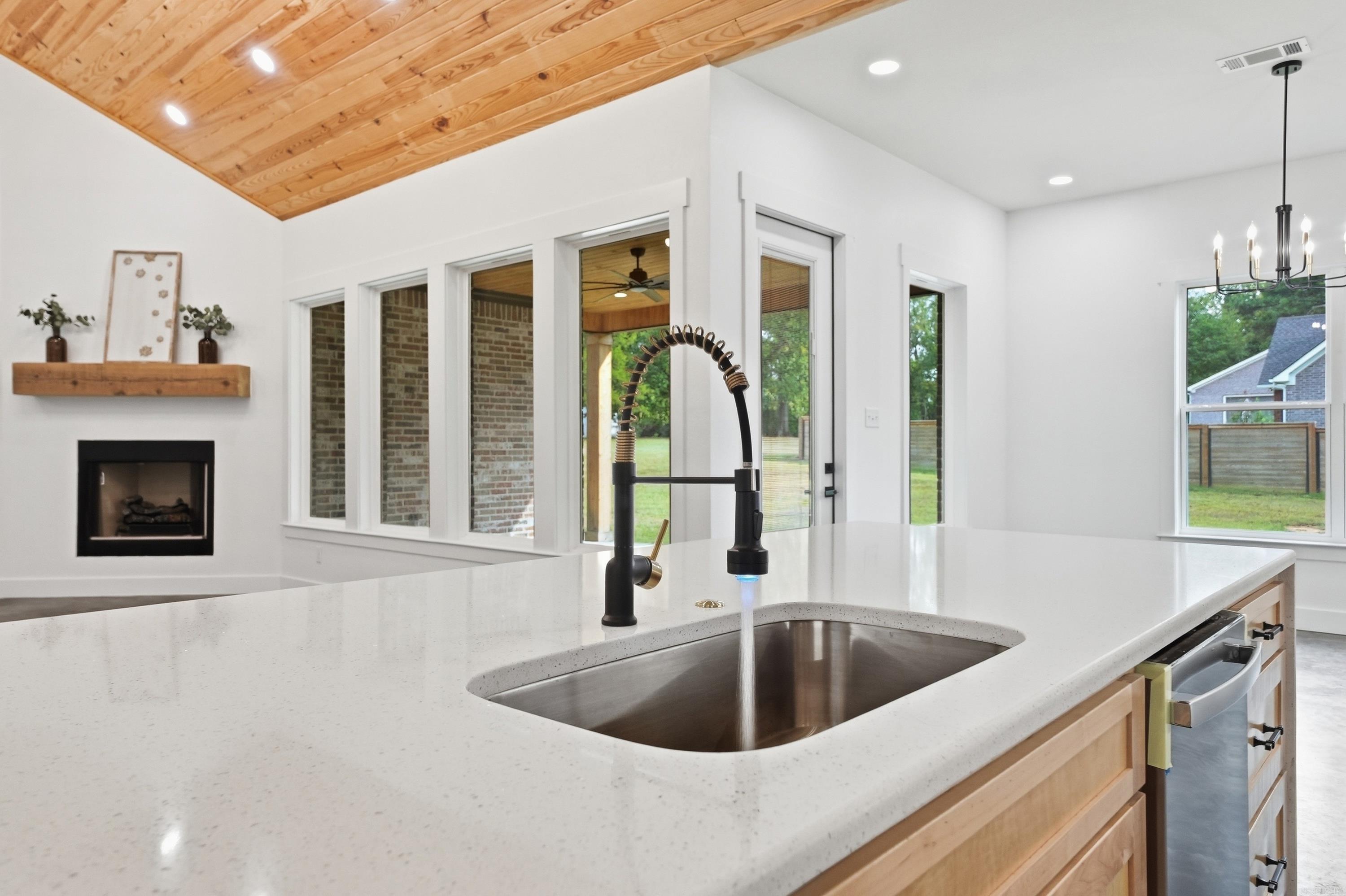 270 Arrowhead Road