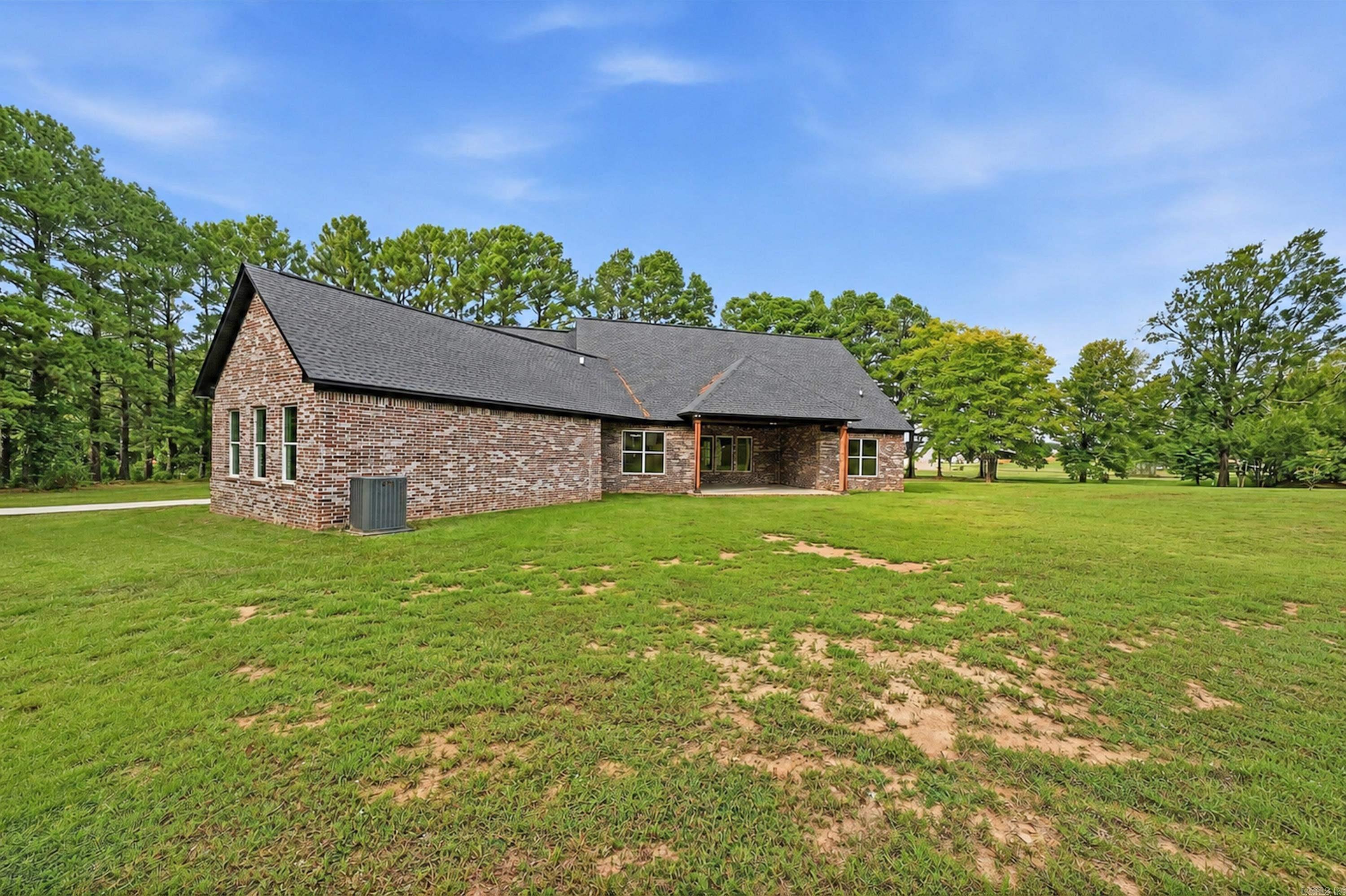 270 Arrowhead Road