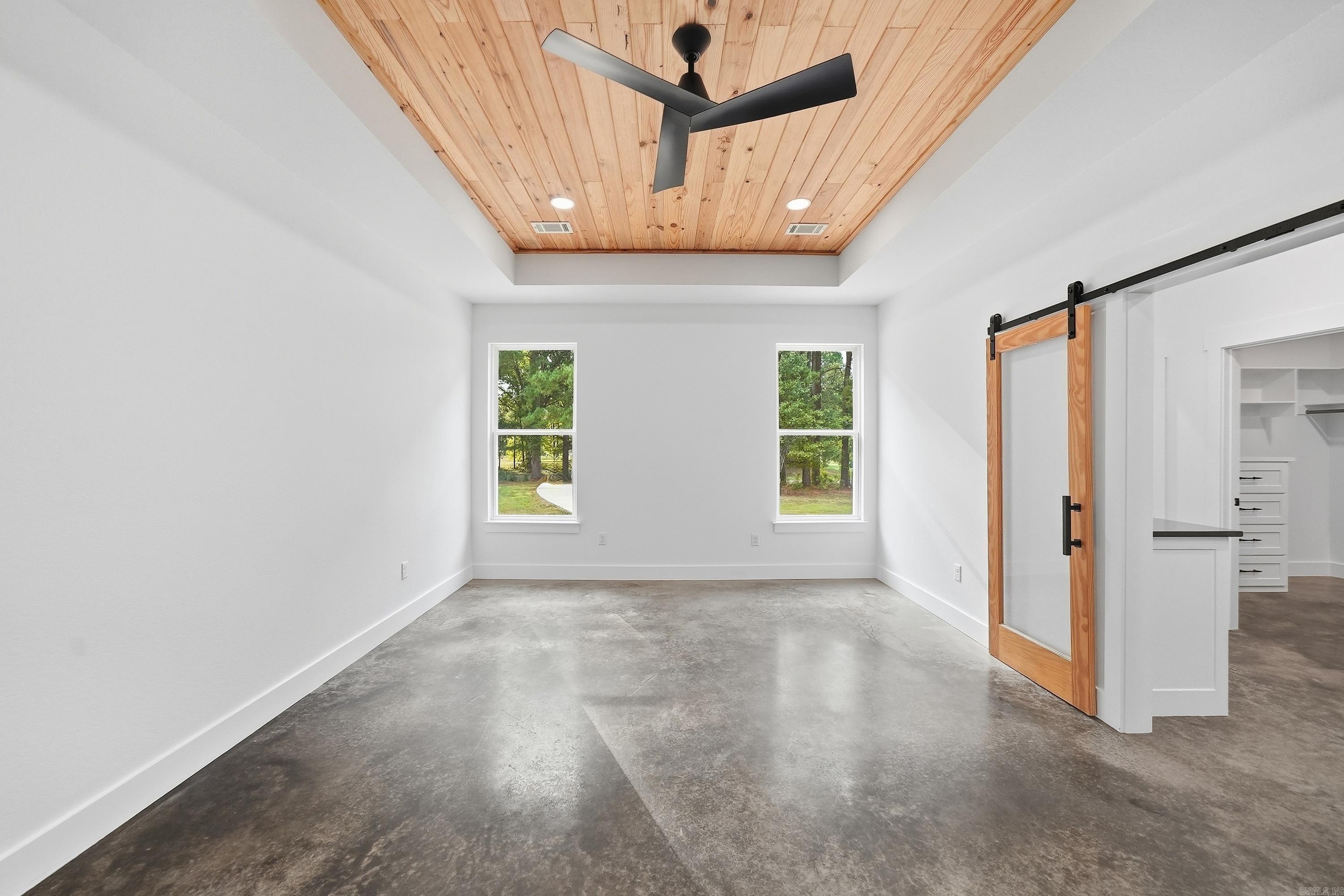 270 Arrowhead Road