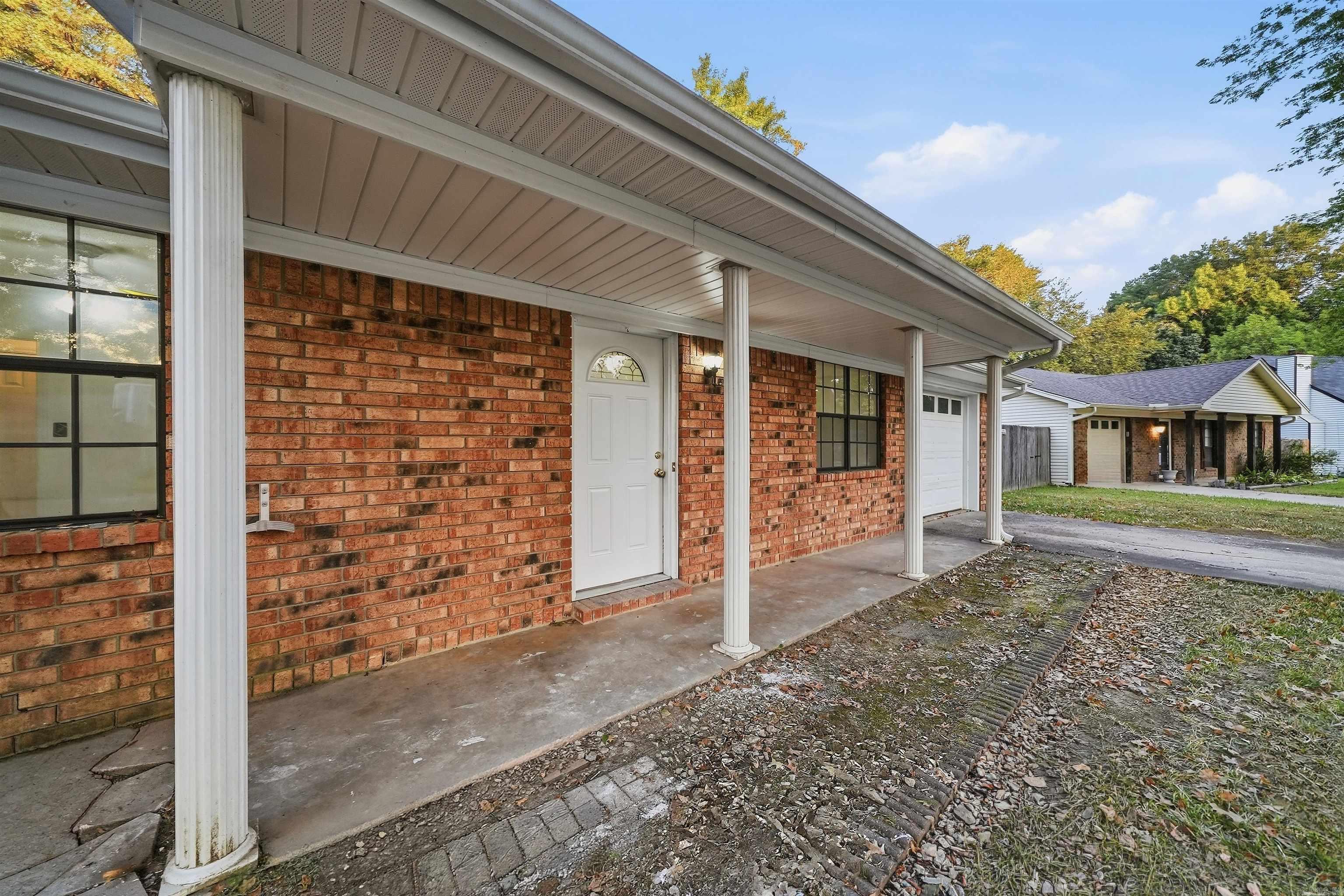 2301 Carywood Dr