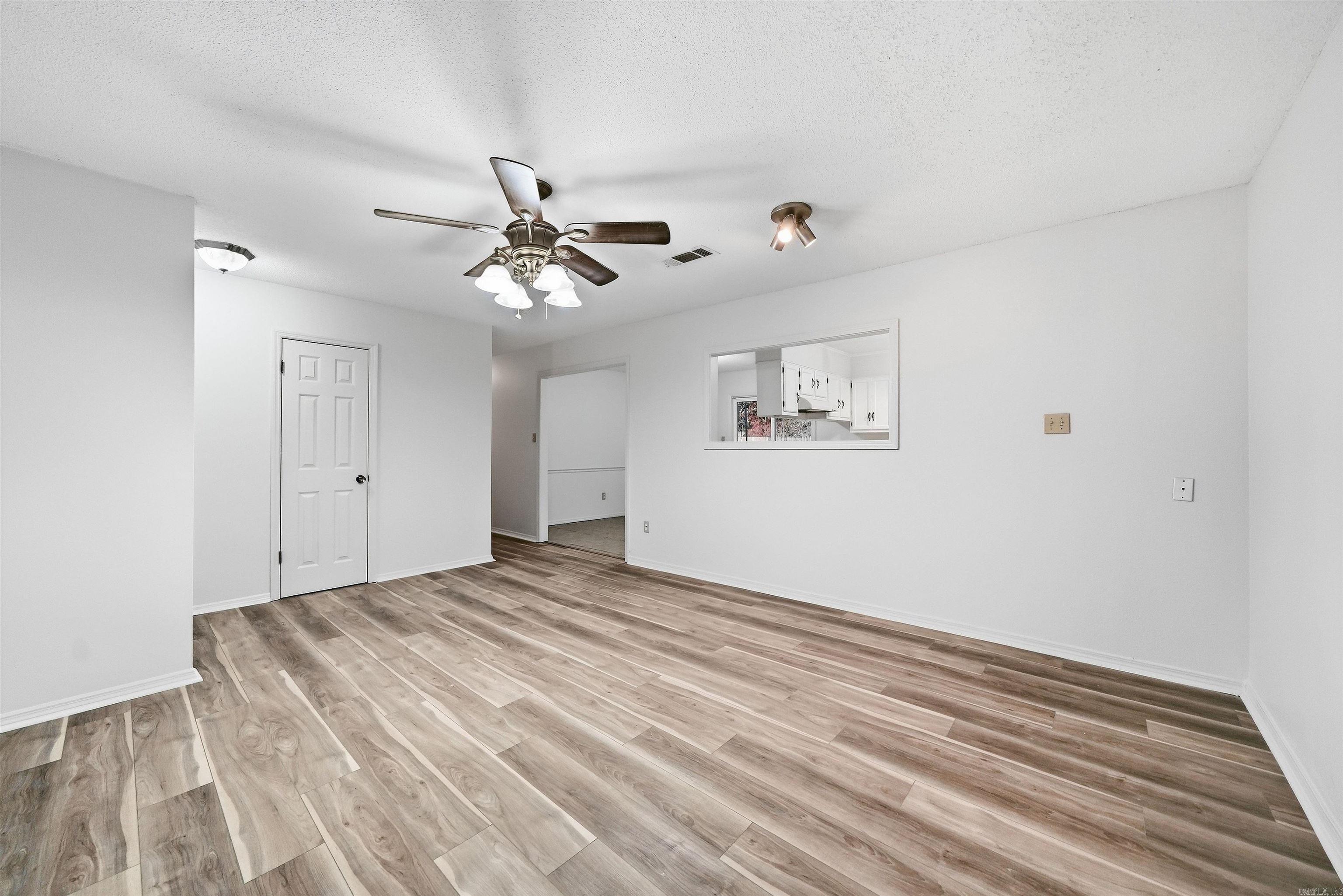 2301 Carywood Dr