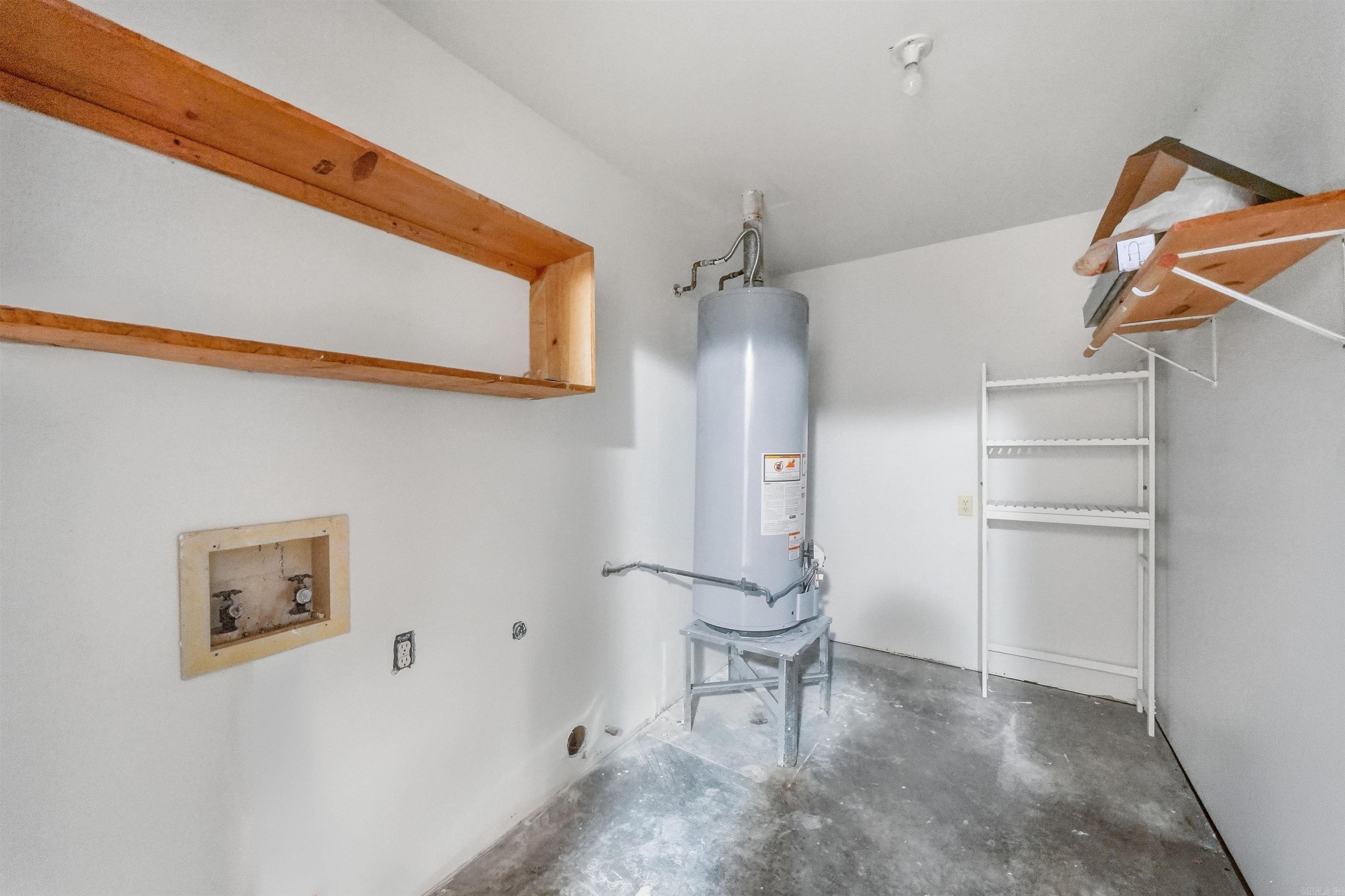 2301 Carywood Dr
