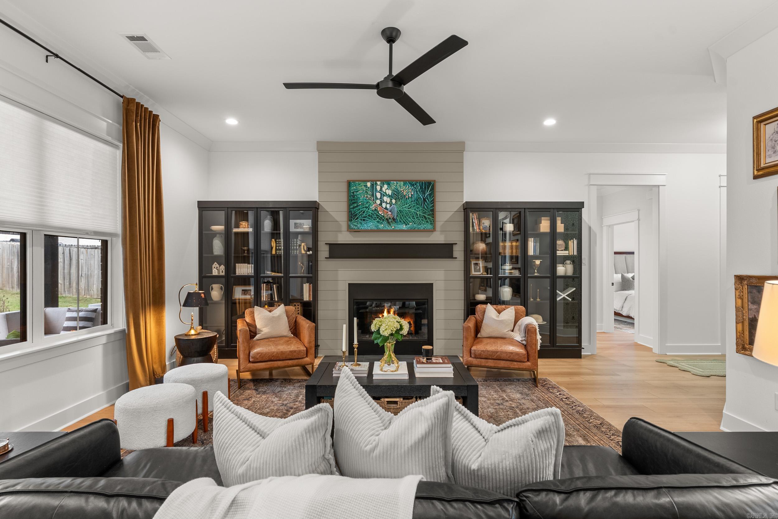 9808 Meadow Creek Drive