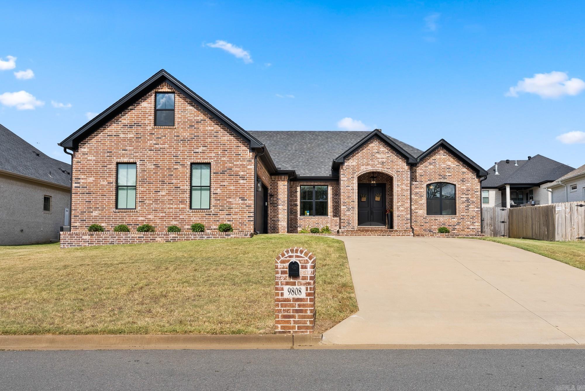 9808 Meadow Creek Drive