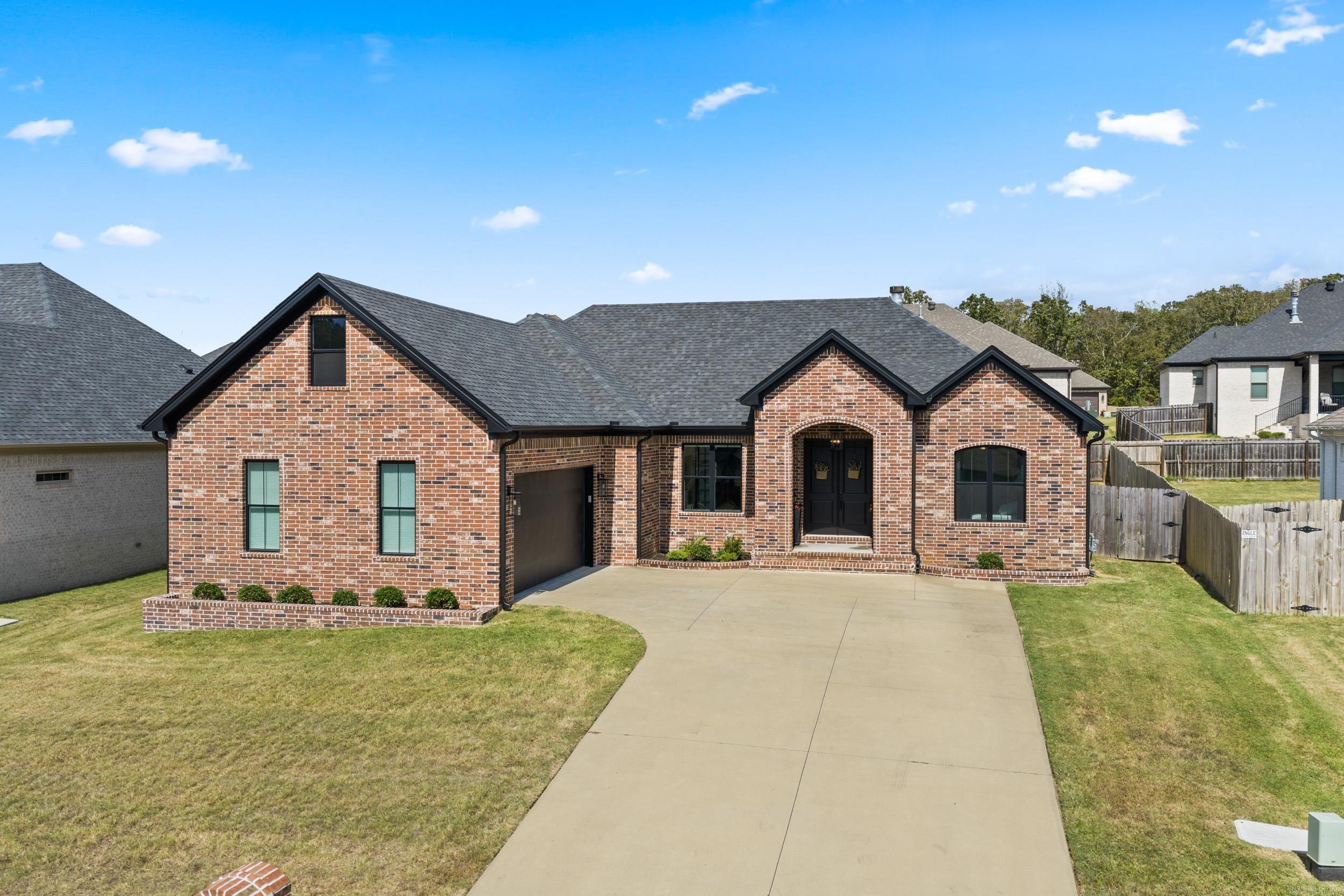 9808 Meadow Creek Drive