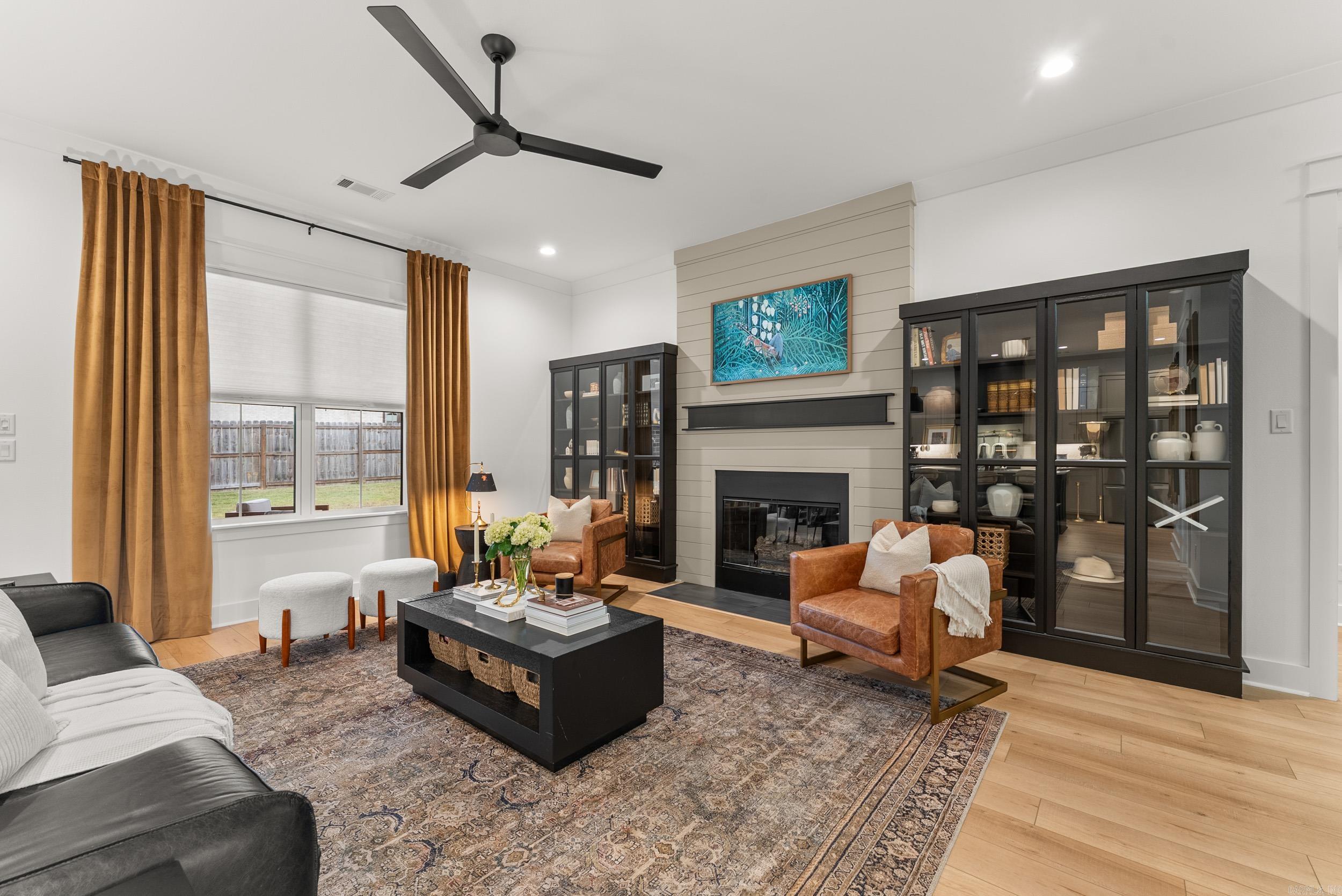9808 Meadow Creek Drive