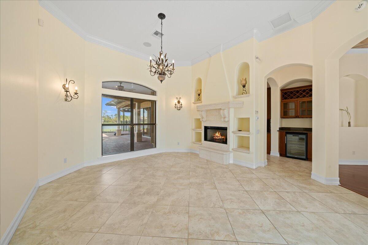 6075 Anello Drive