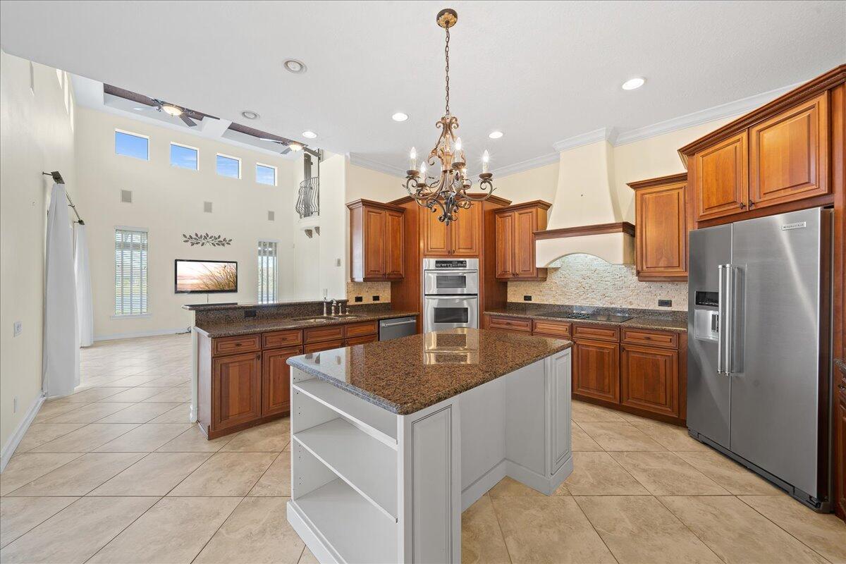 6075 Anello Drive