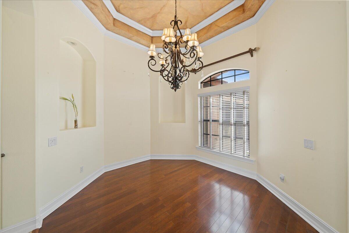 6075 Anello Drive