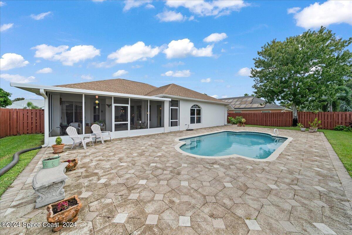 842 Blackbird Court