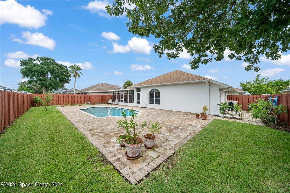 842 Blackbird Court
